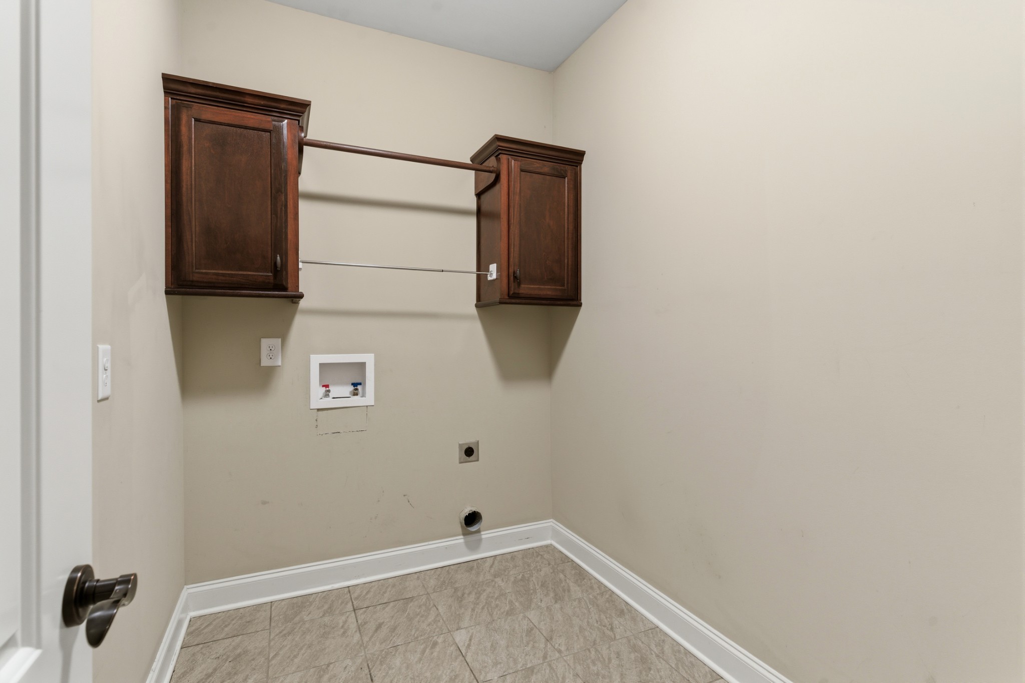 2146 Gorden Xing Property Photo 43
