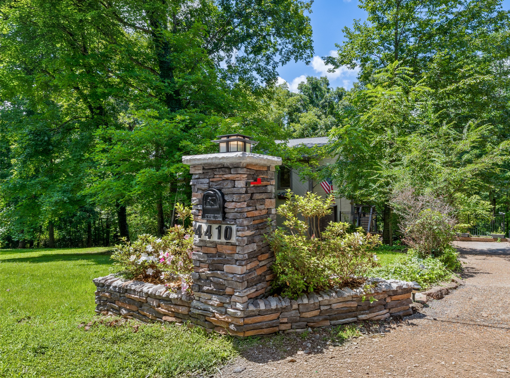 4410 Tanglewood Rd Property Photo 1