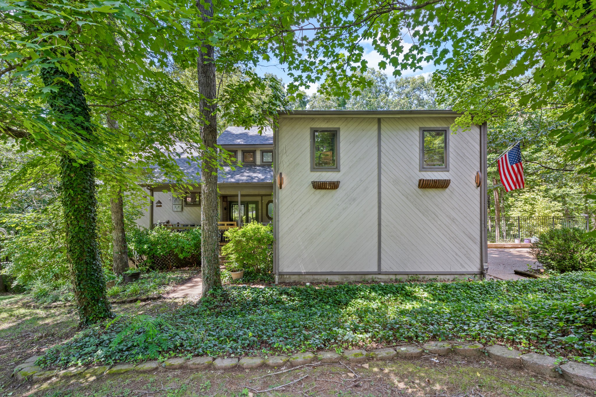 4410 Tanglewood Rd Property Photo 4