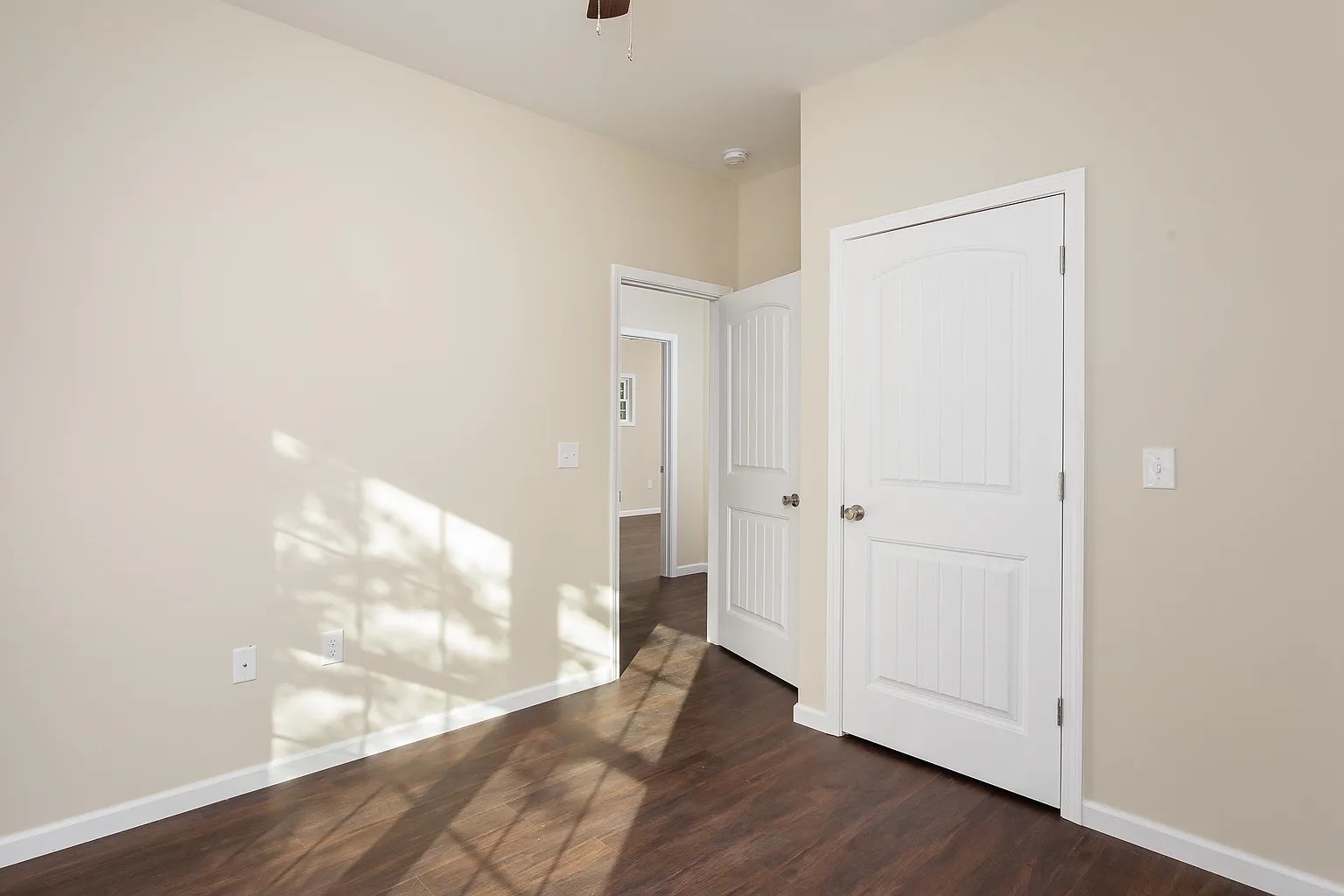 529 Howell St Property Photo 12