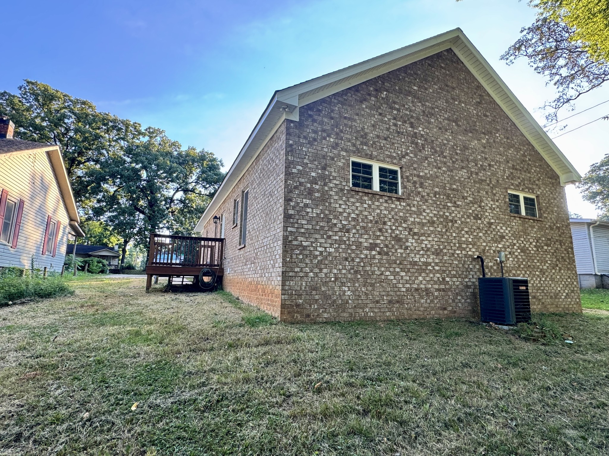 529 Howell St Property Photo 22