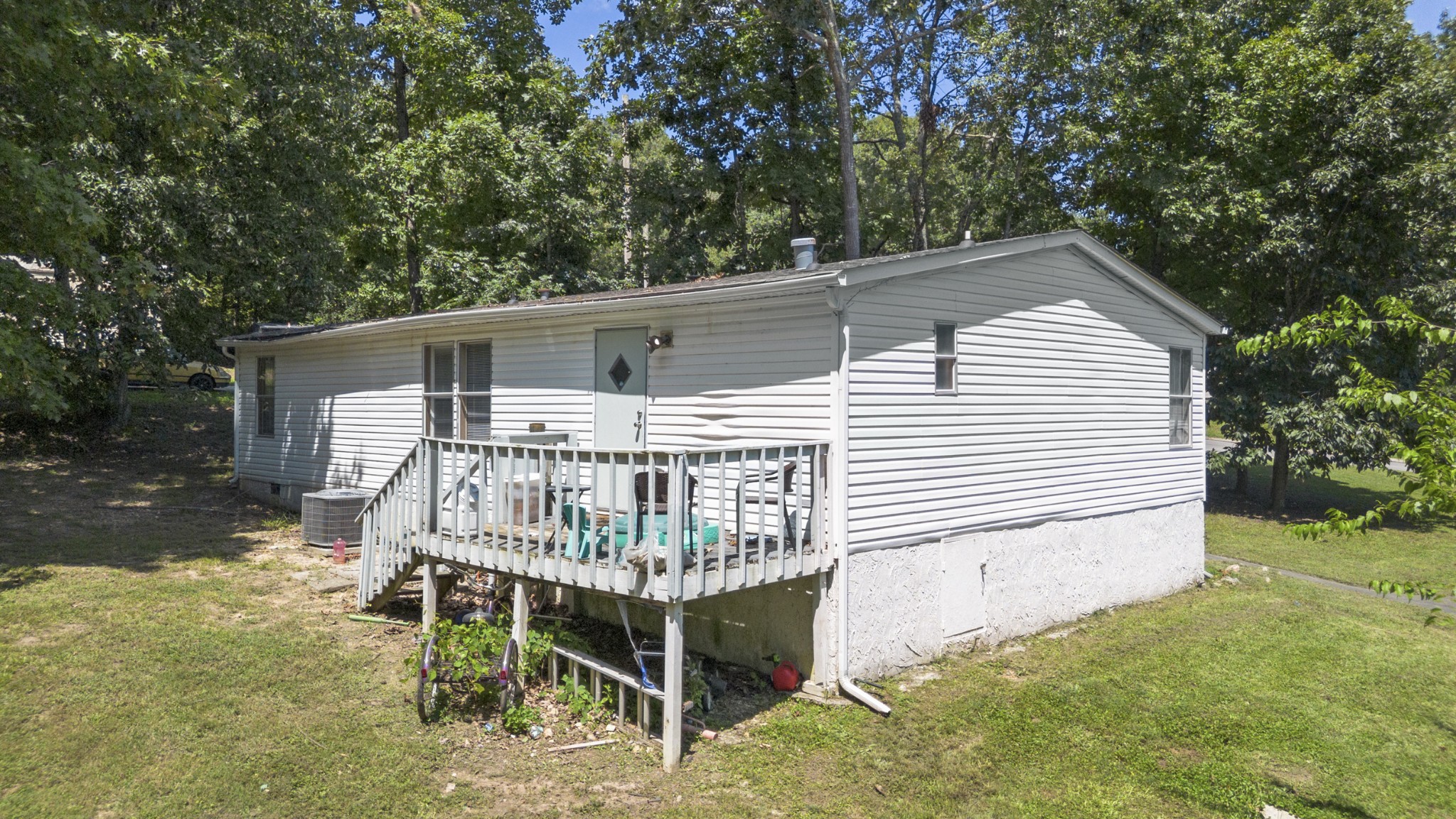 210 W Meadows Ln, Ne Property Photo 7