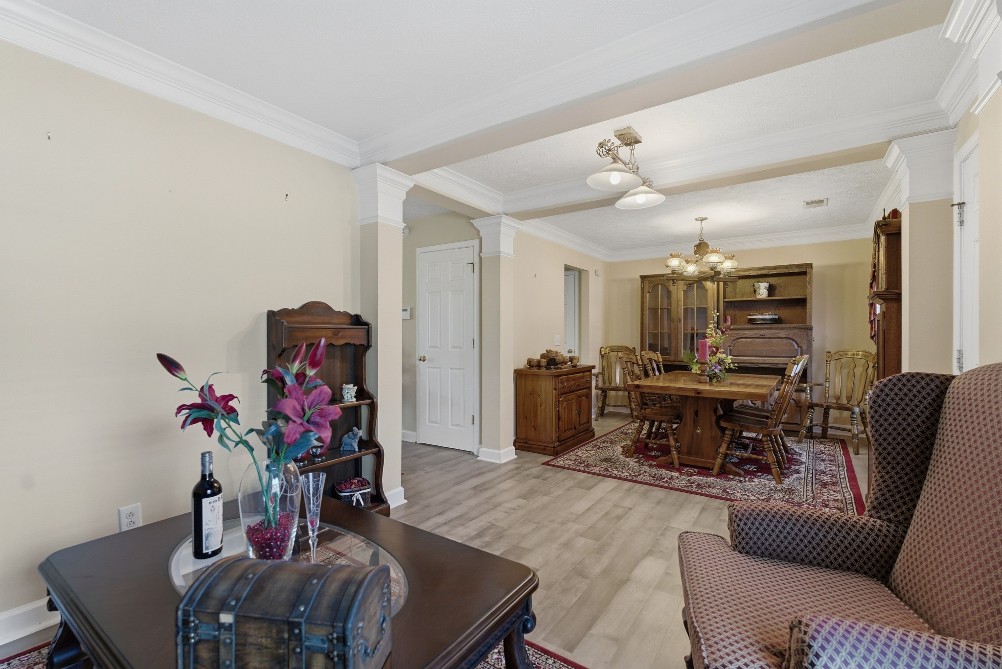2733 Welshcrest Dr Property Photo 5