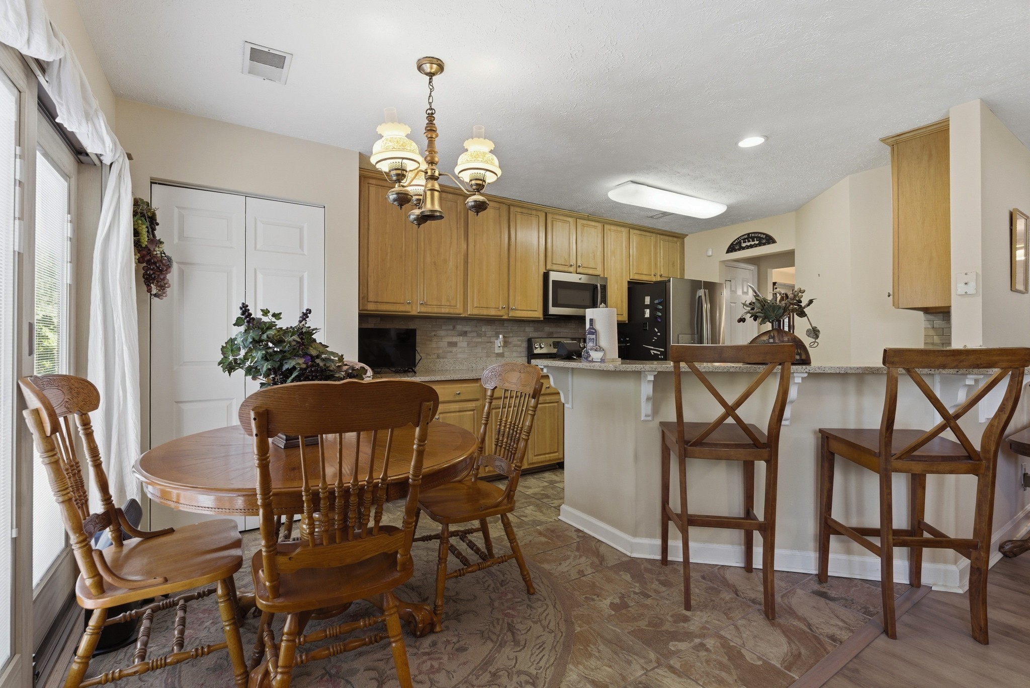 2733 Welshcrest Dr Property Photo 15