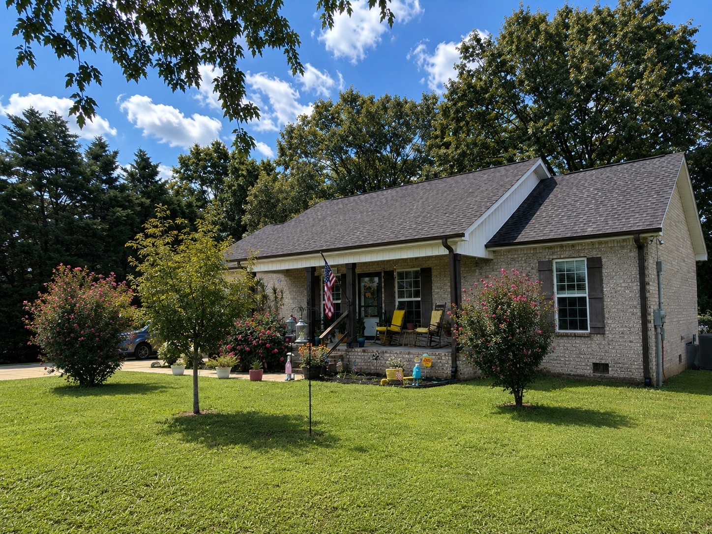656 Kendra Dr Property Photo 2