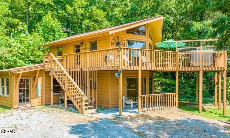 2033 Luzerne Drive Property Photo 1