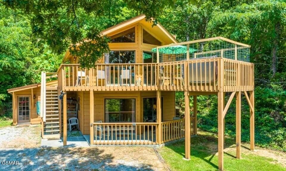 2033 Luzerne Drive Property Photo 3