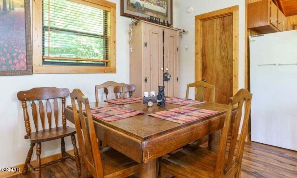 2033 Luzerne Drive Property Photo 9