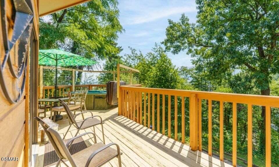 2033 Luzerne Drive Property Photo 13