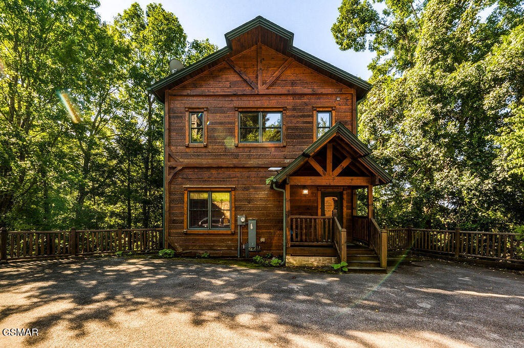 807 Great Smoky Way Property Photo 1
