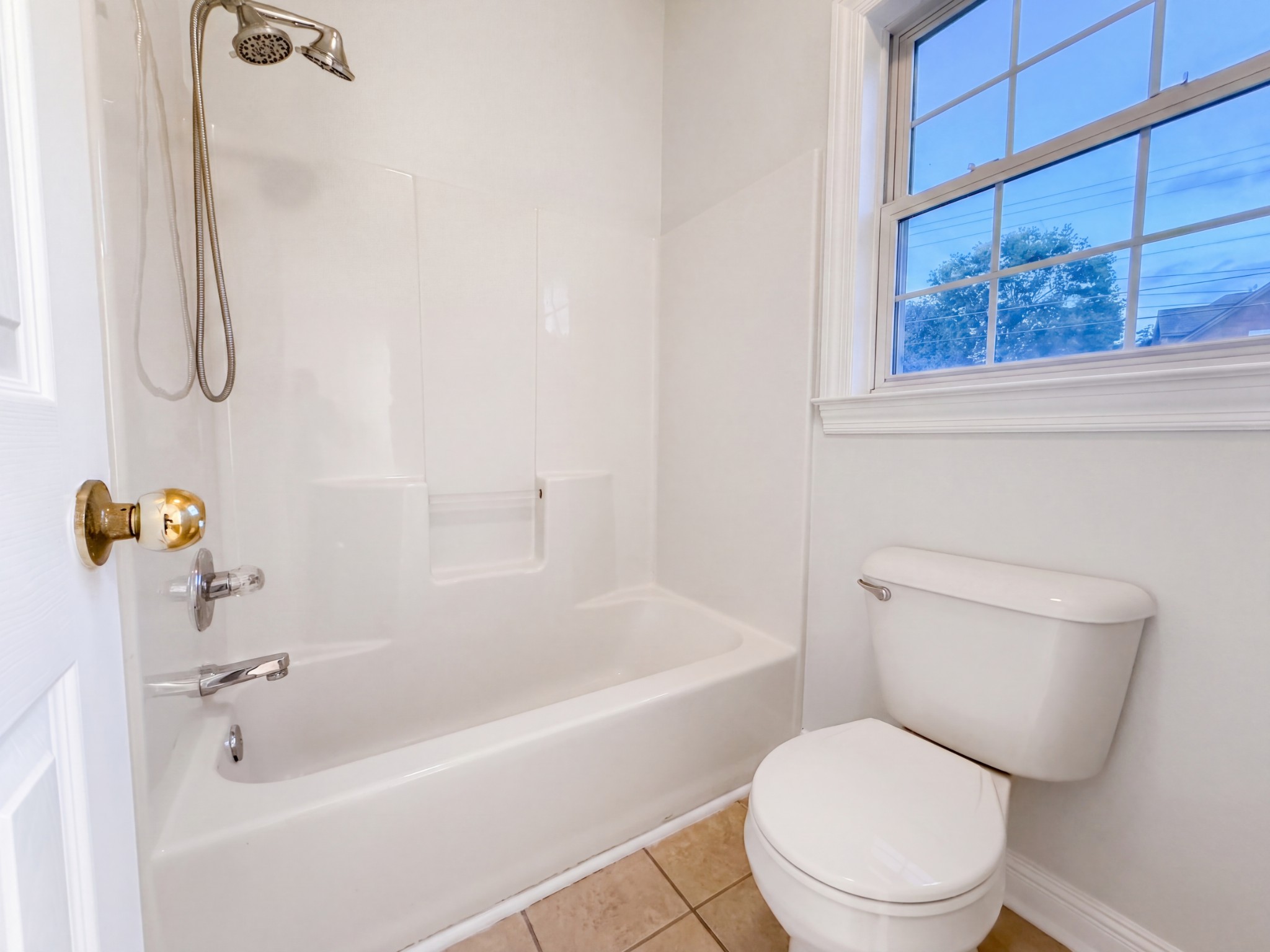101 Wyncrest Commons Ct Property Photo 13