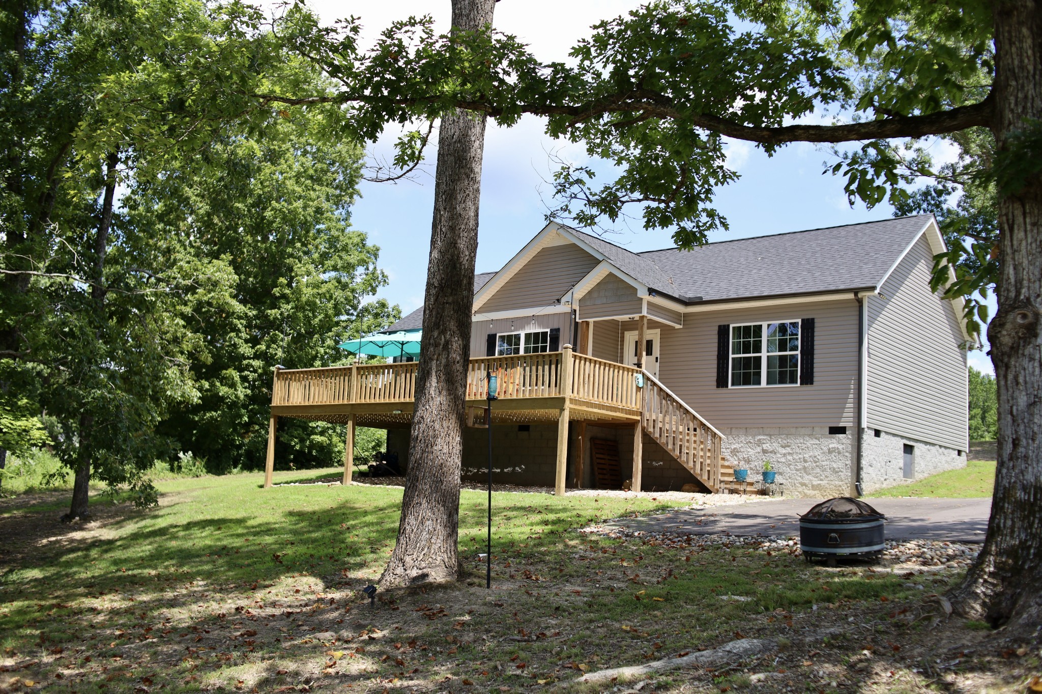 746 Nels Adams Rd Property Photo 1