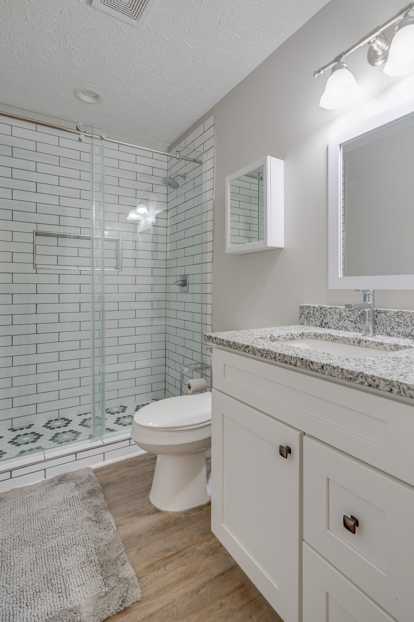 942 Green St Property Photo 10