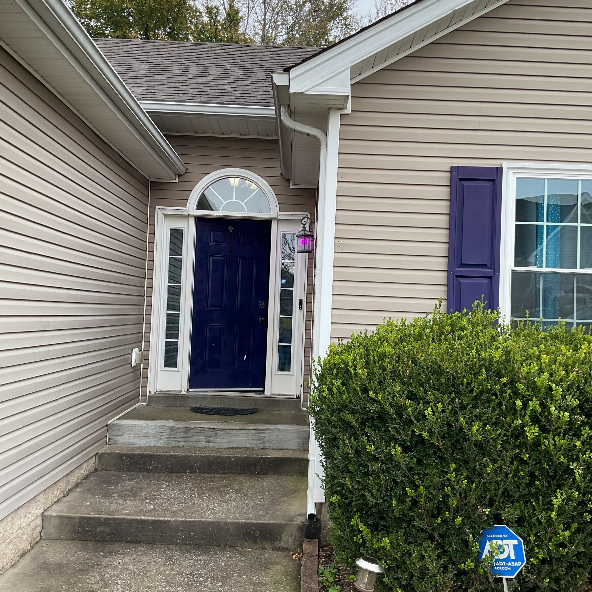 1640 Broad Cir Property Photo 2