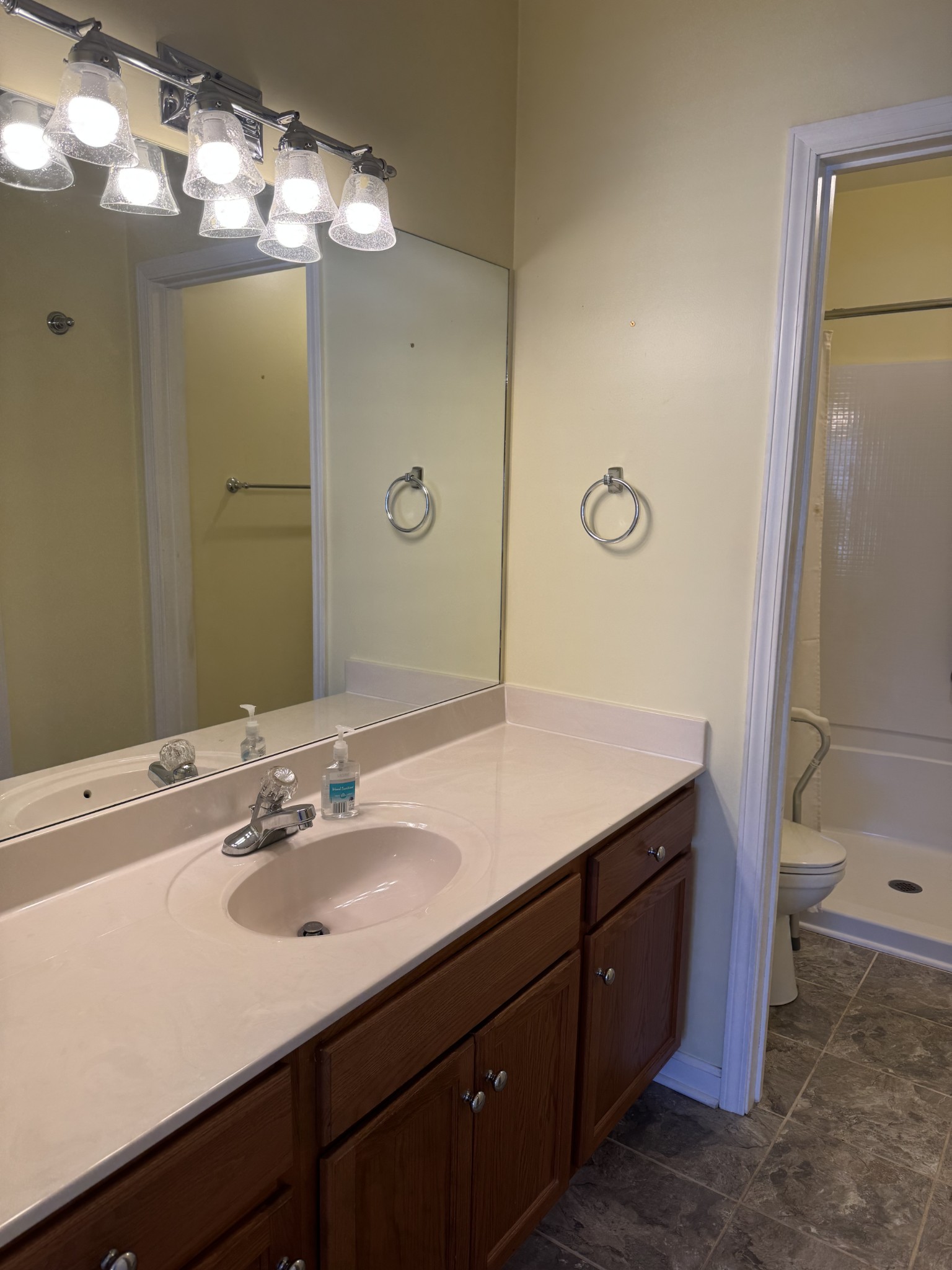 7470 Charlotte Pike Property Photo 7