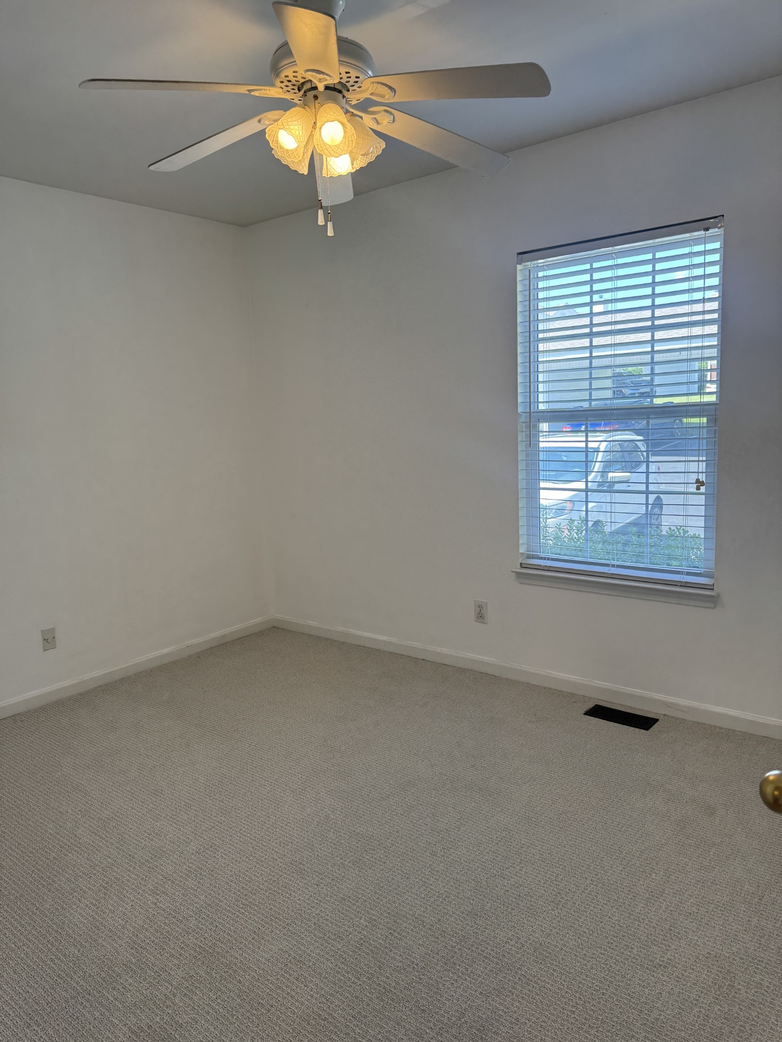 7470 Charlotte Pike Property Photo 10
