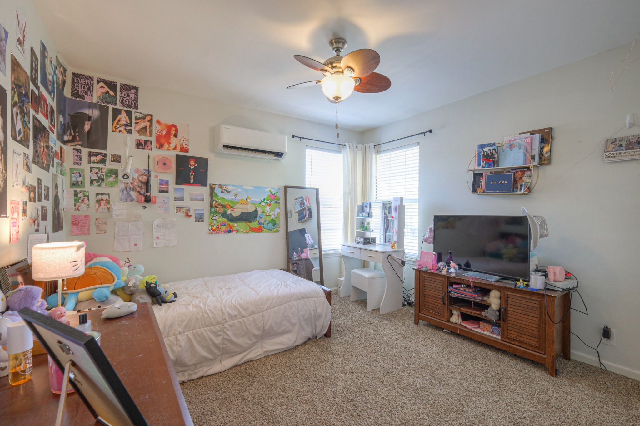 418 Newbary Ct Property Photo 18