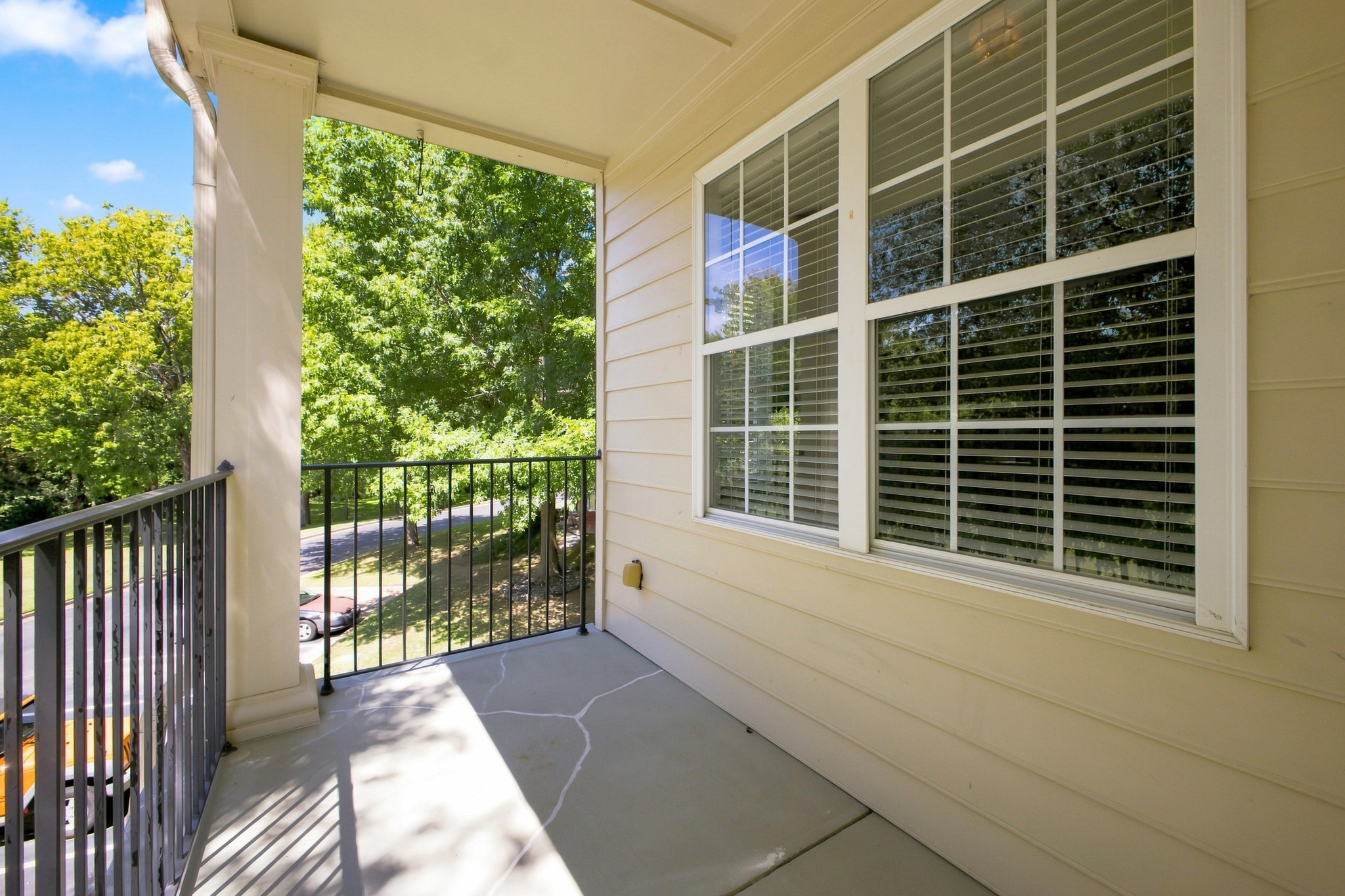 3201 Aspen Grove Dr Property Photo 5