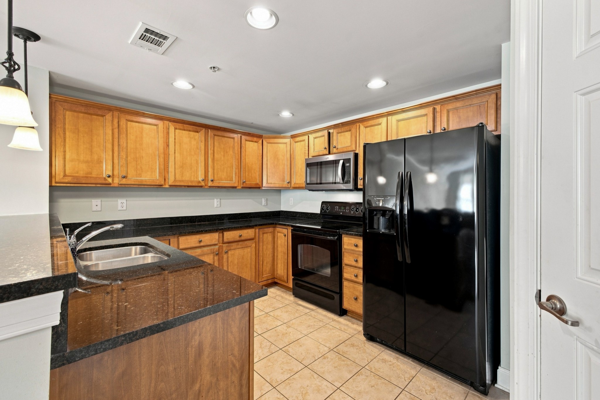 3201 Aspen Grove Dr Property Photo 11