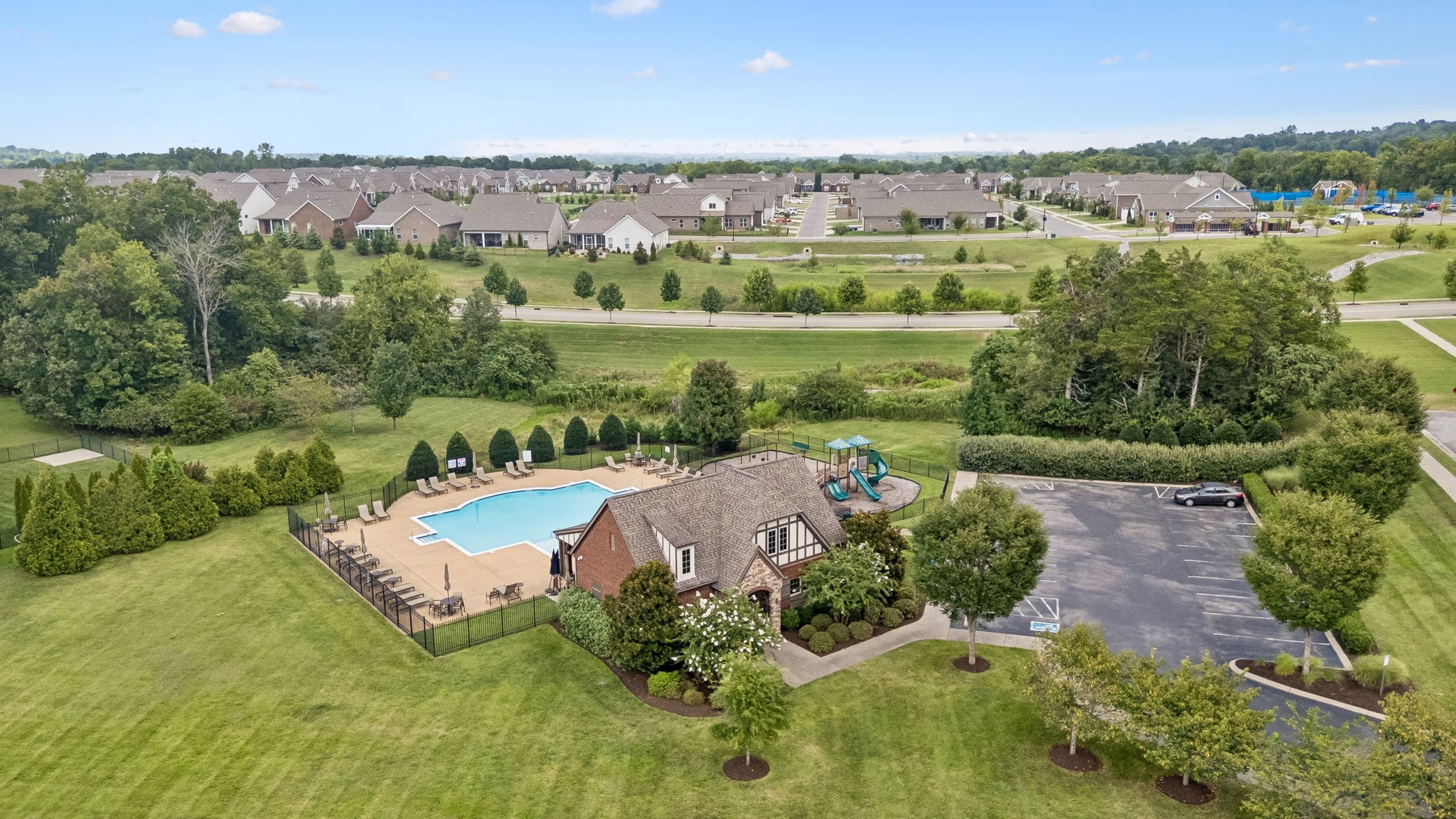 4709 Medalist Cir Property Photo 50