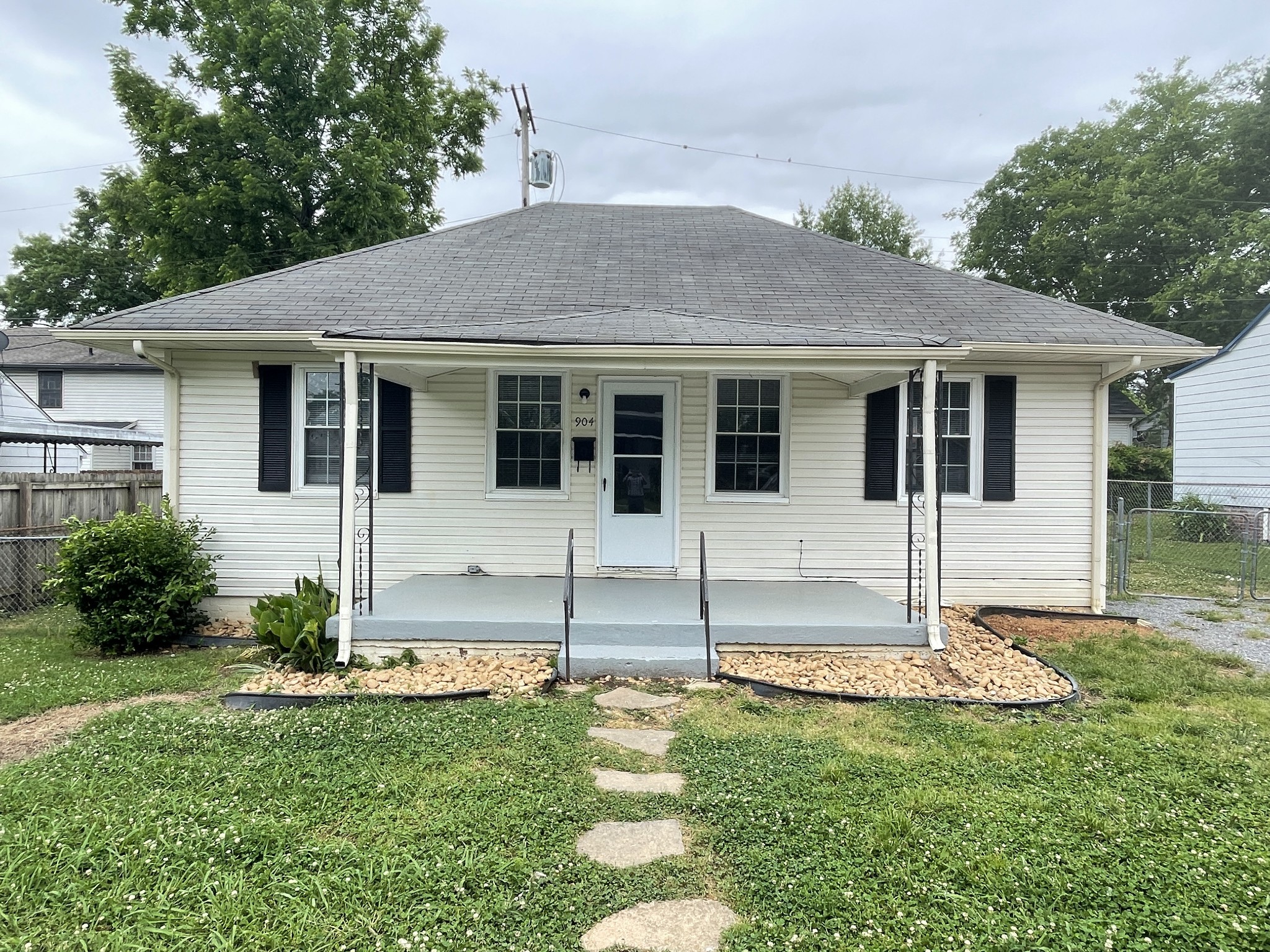 904 Berry St Property Photo 1