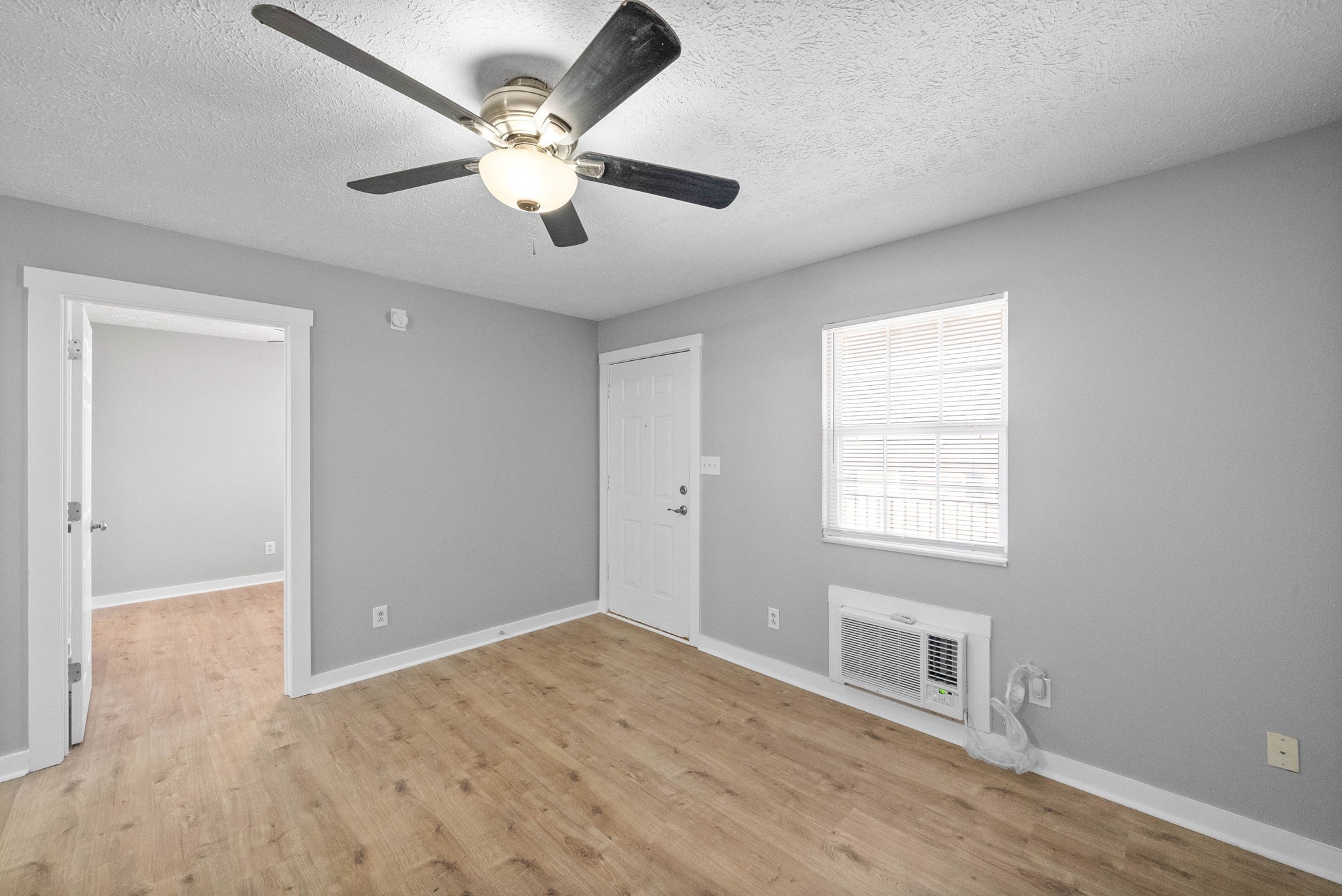765 Robb Ave Property Photo 10
