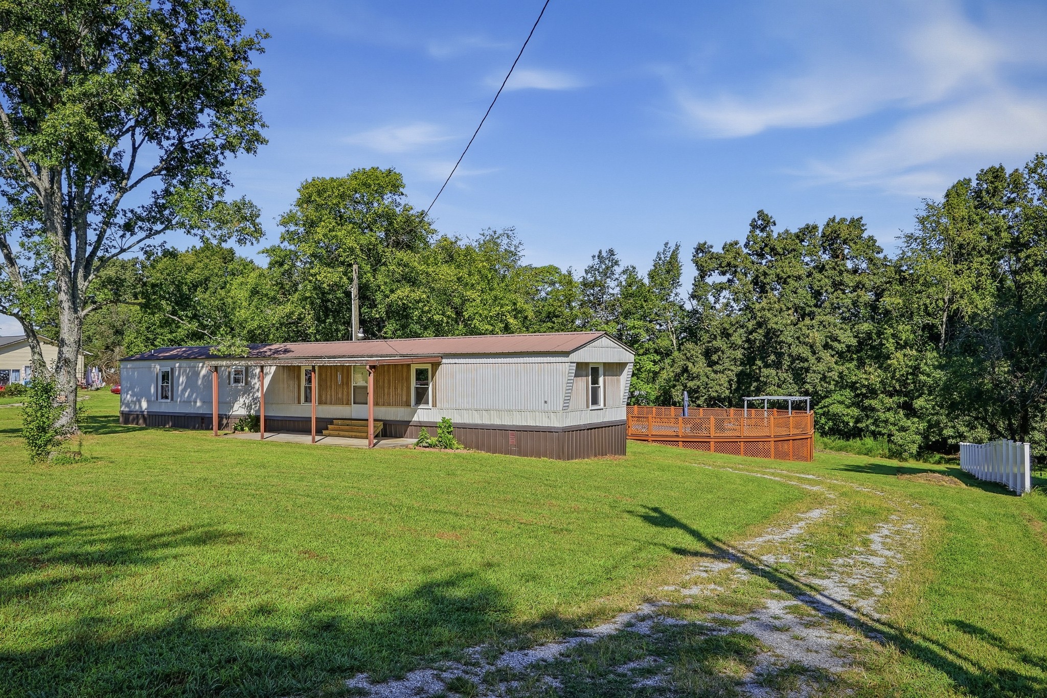 118 Spring Creek Cir Property Photo 1