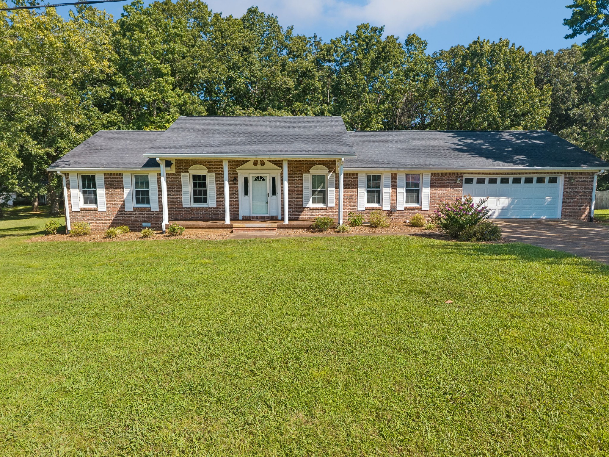 140 Ashley Marie Dr Property Photo 2