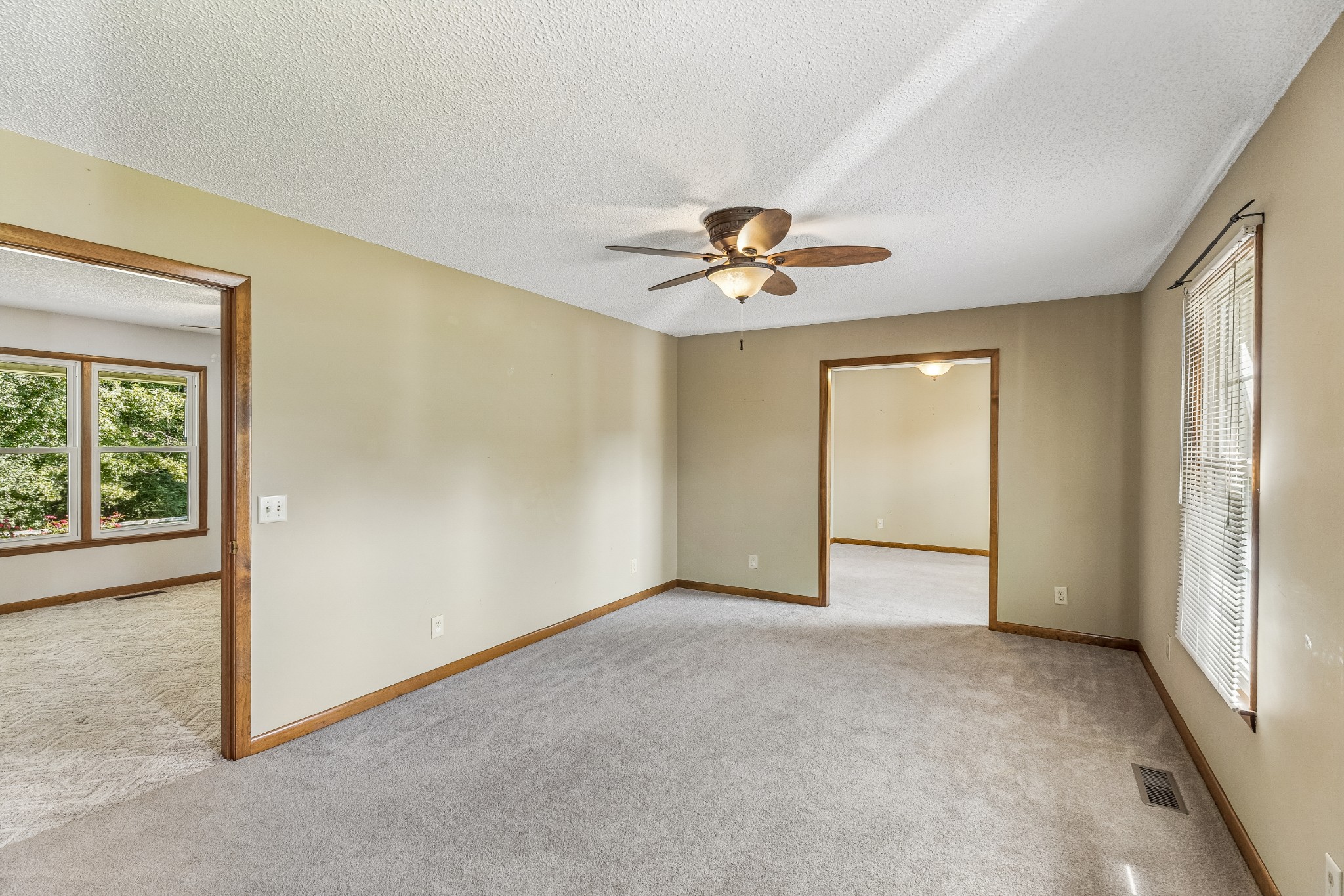 140 Ashley Marie Dr Property Photo 5