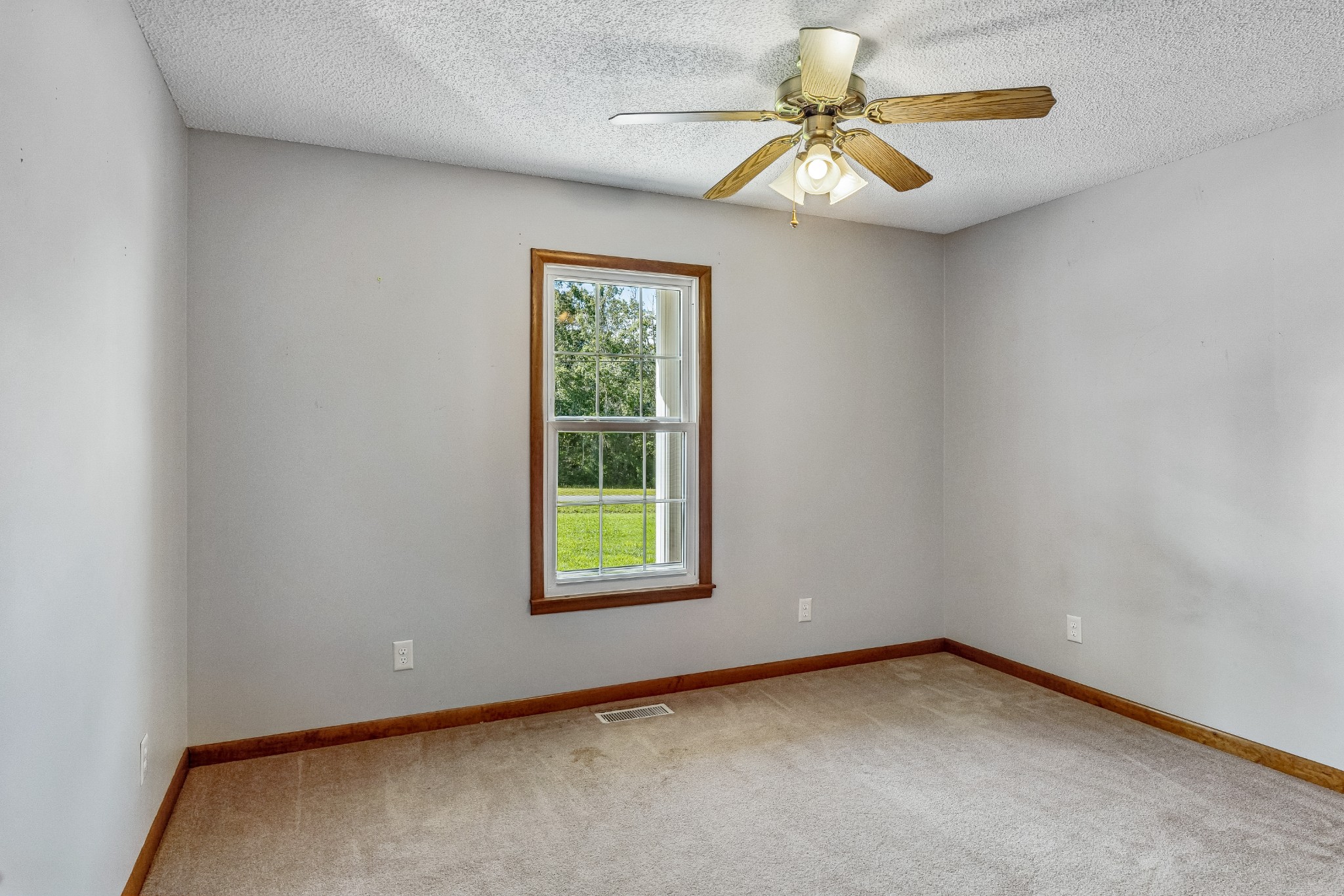 140 Ashley Marie Dr Property Photo 16