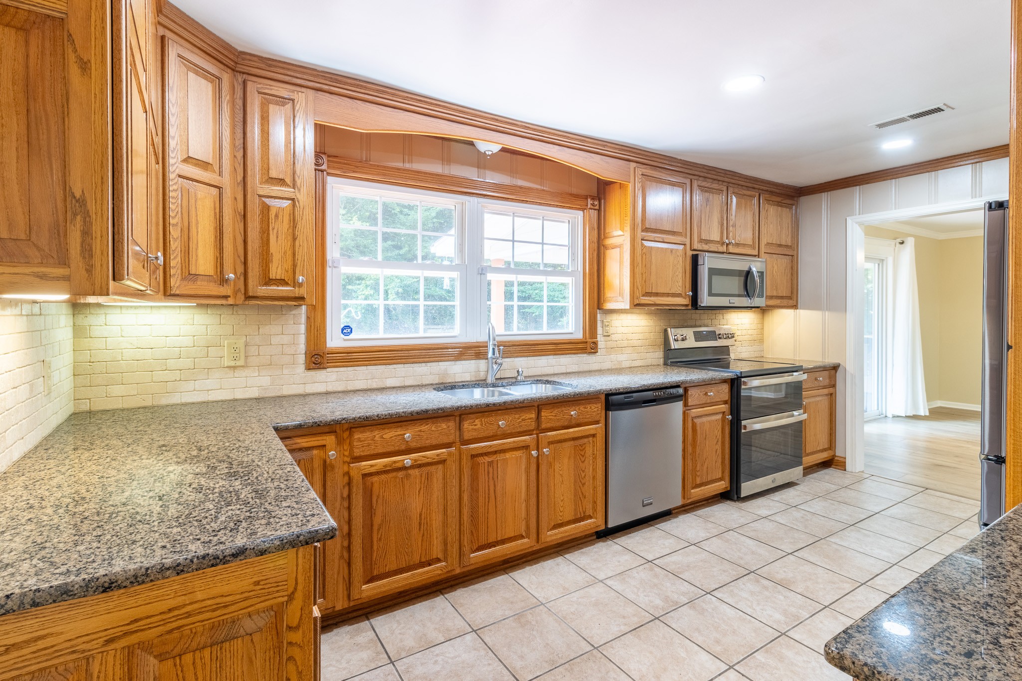 1515 Crestway Drive Property Photo 10
