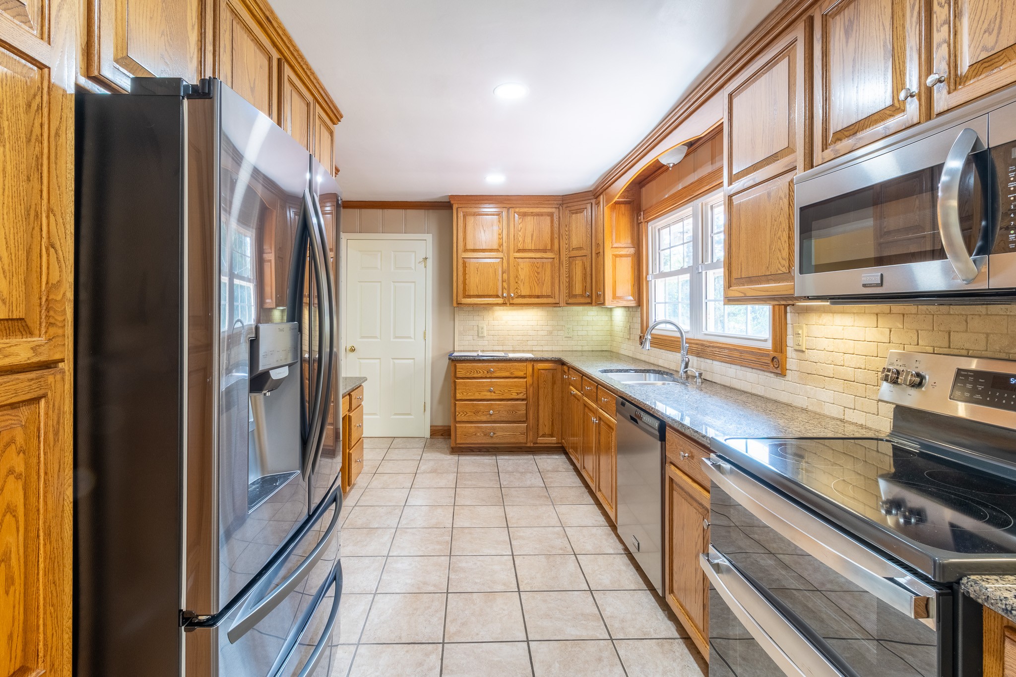 1515 Crestway Drive Property Photo 14