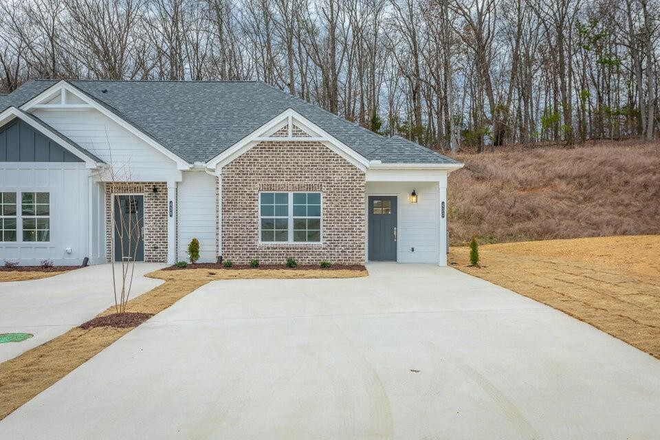 2098 Shady Lane Property Photo 1