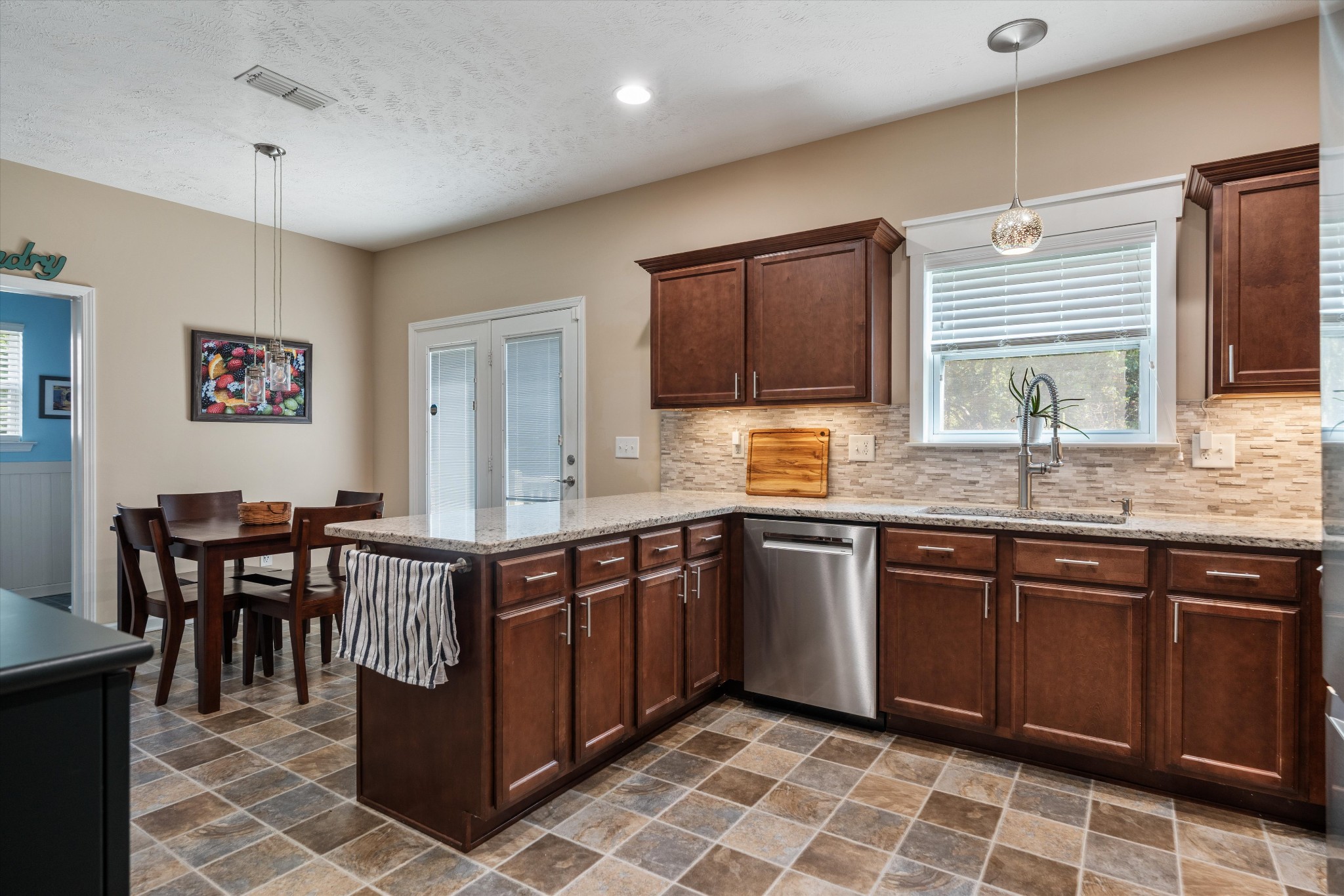 805 Crab Apple Cv Property Photo 16