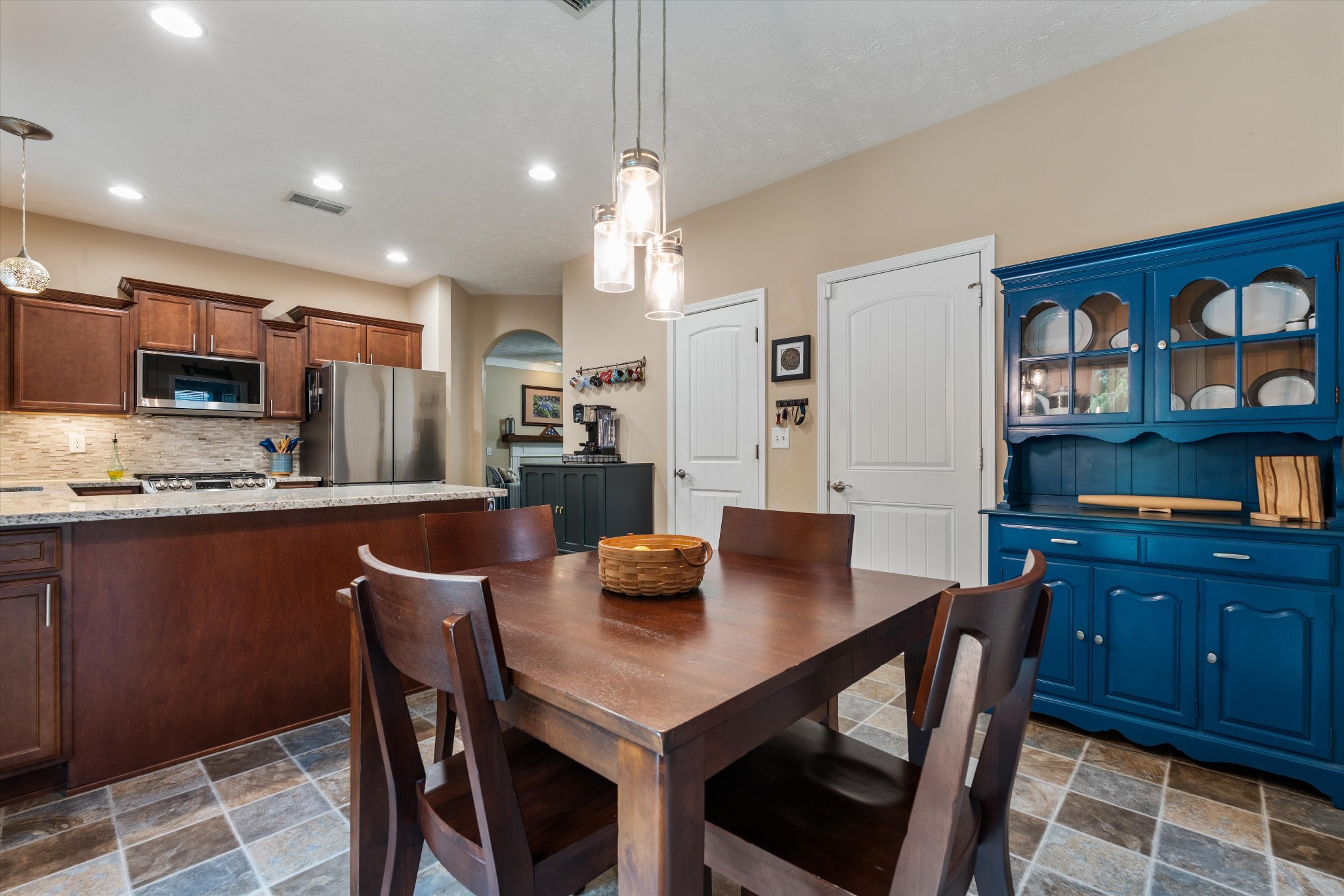 805 Crab Apple Cv Property Photo 19