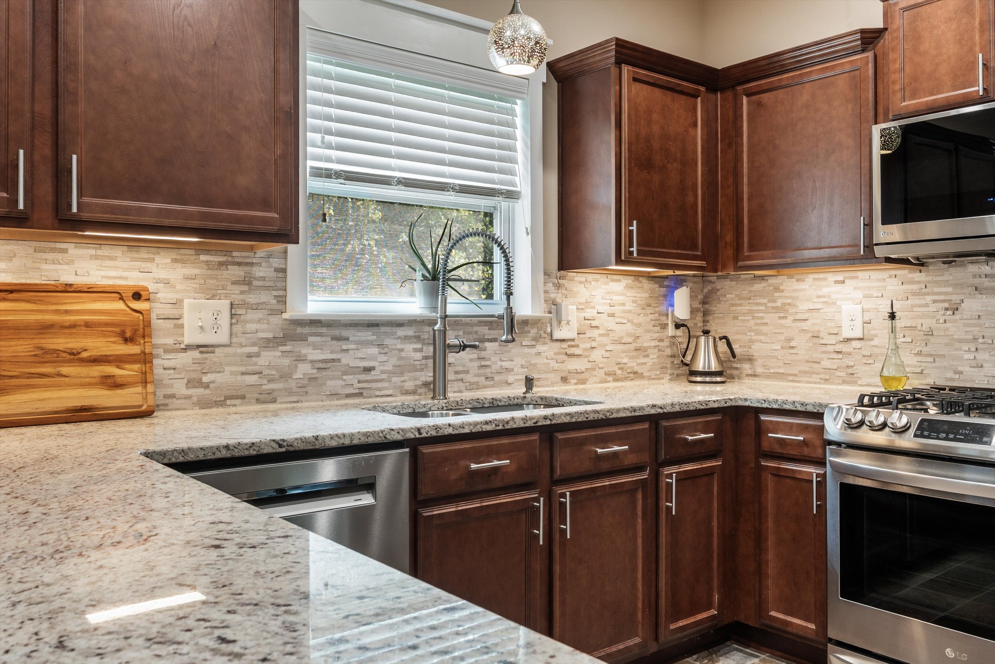805 Crab Apple Cv Property Photo 22