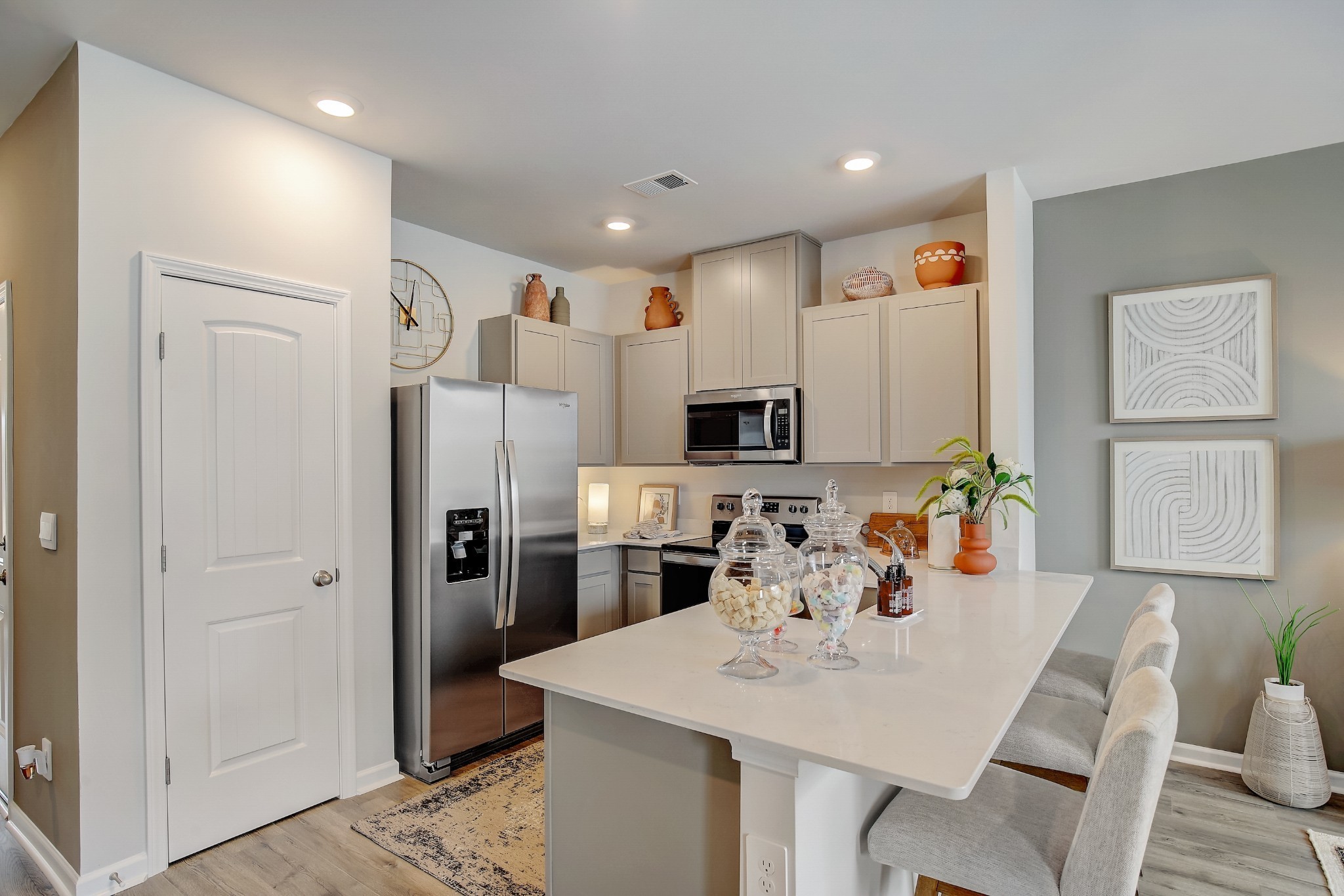 2239 Harlequin Point Property Photo 5