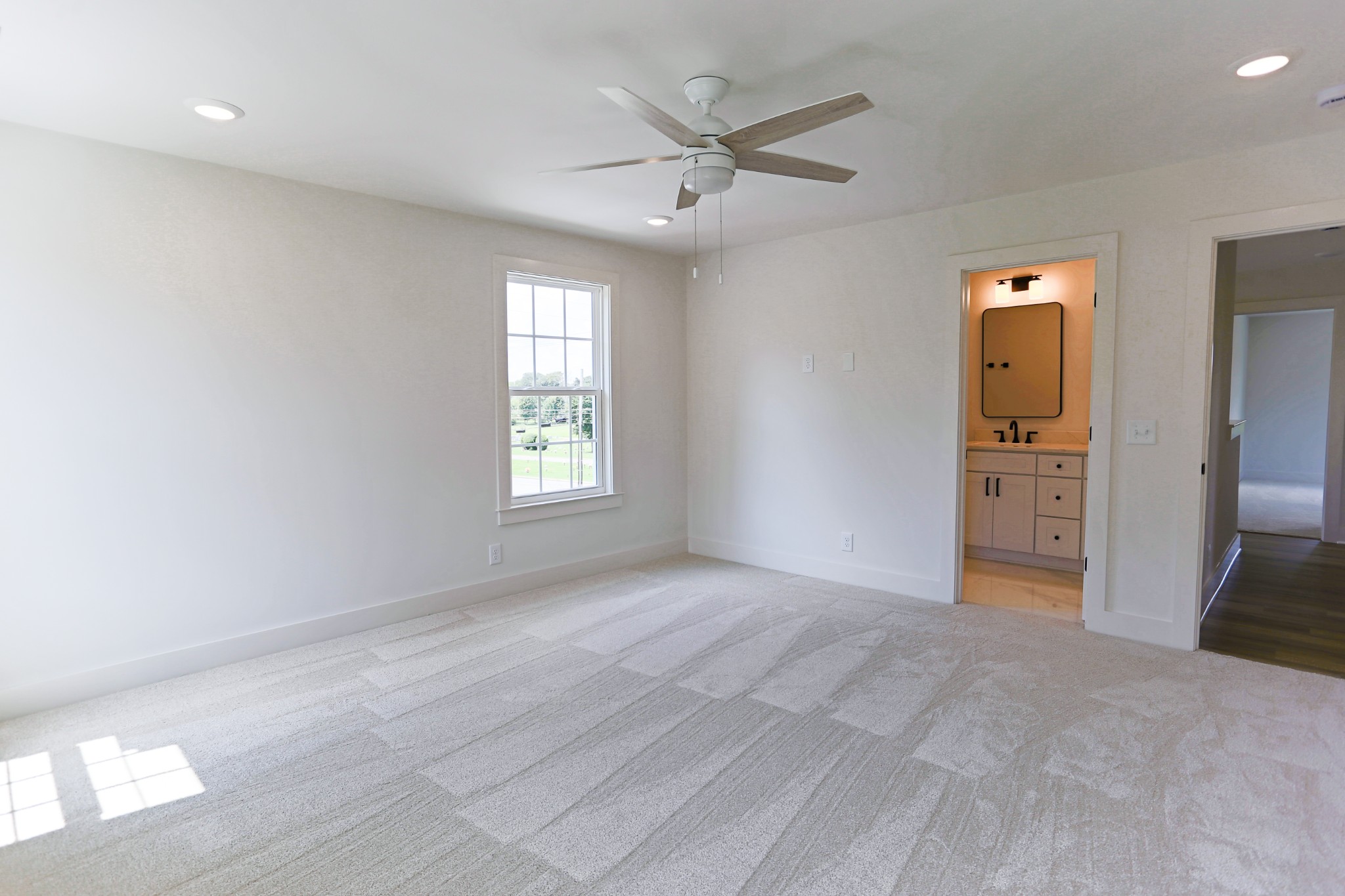 812 Greenland Dr Property Photo 23