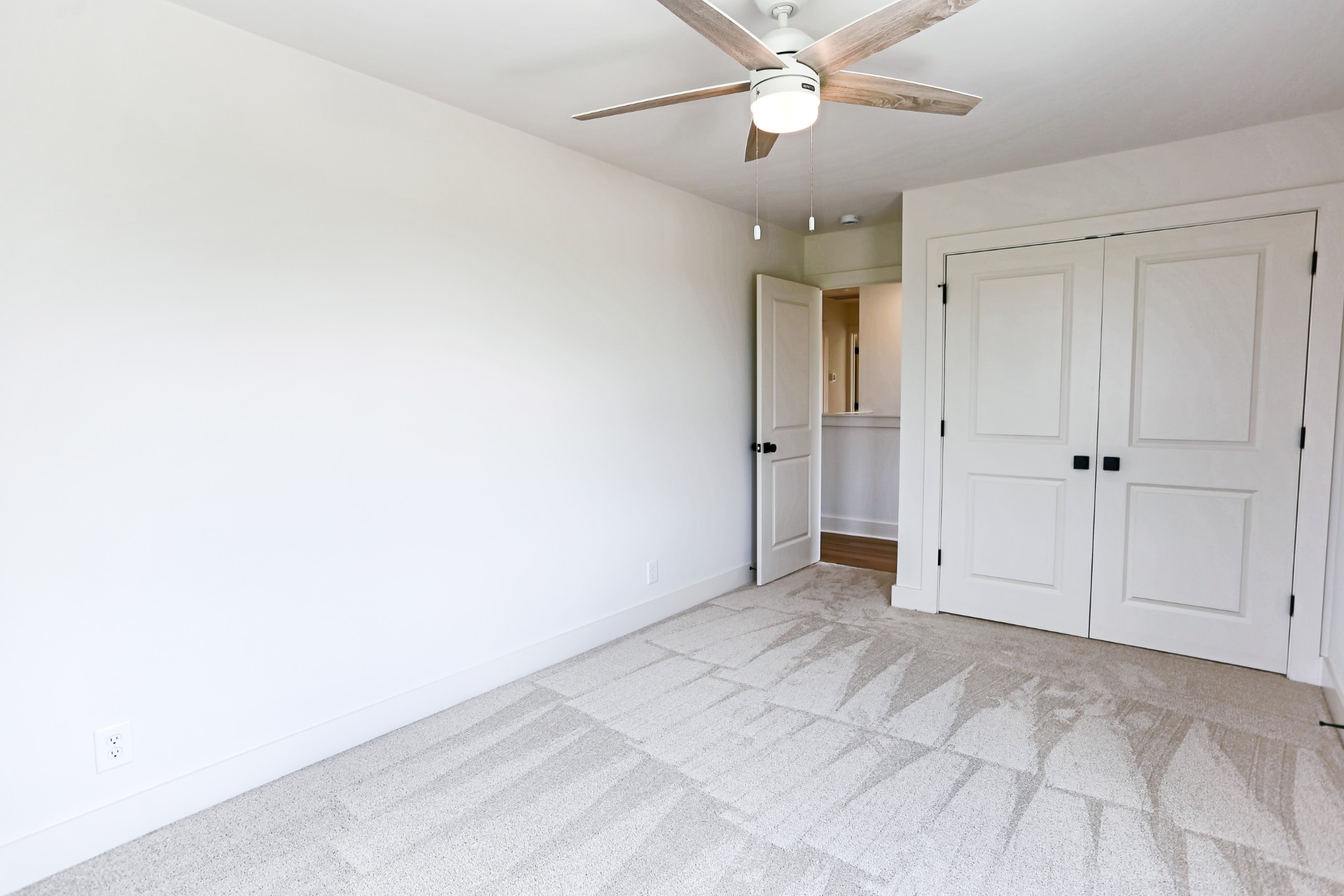 812 Greenland Dr Property Photo 28
