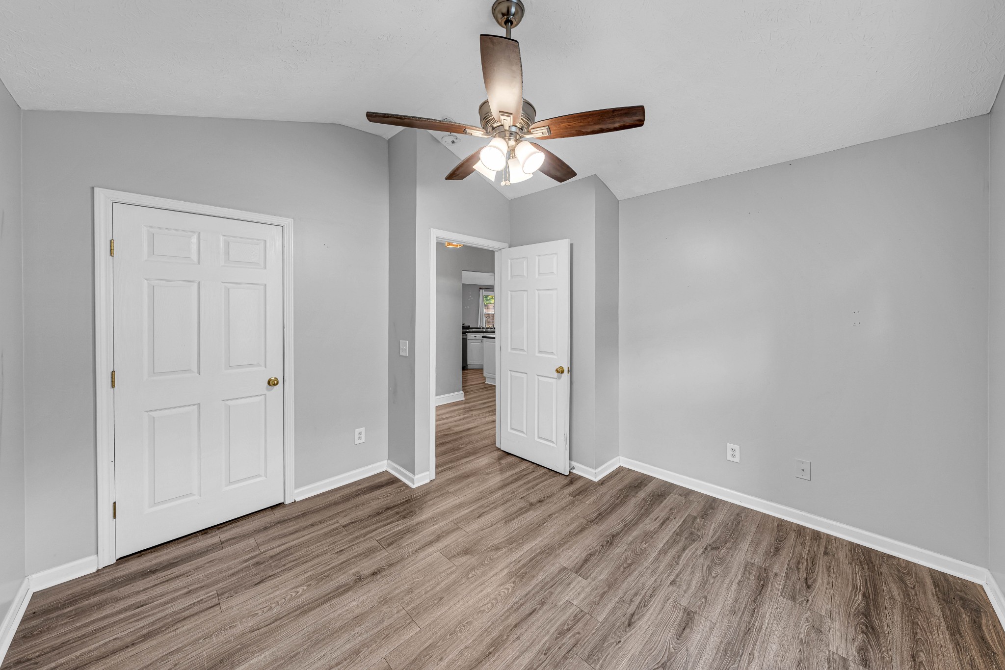 129 Southern Ter Property Photo 17