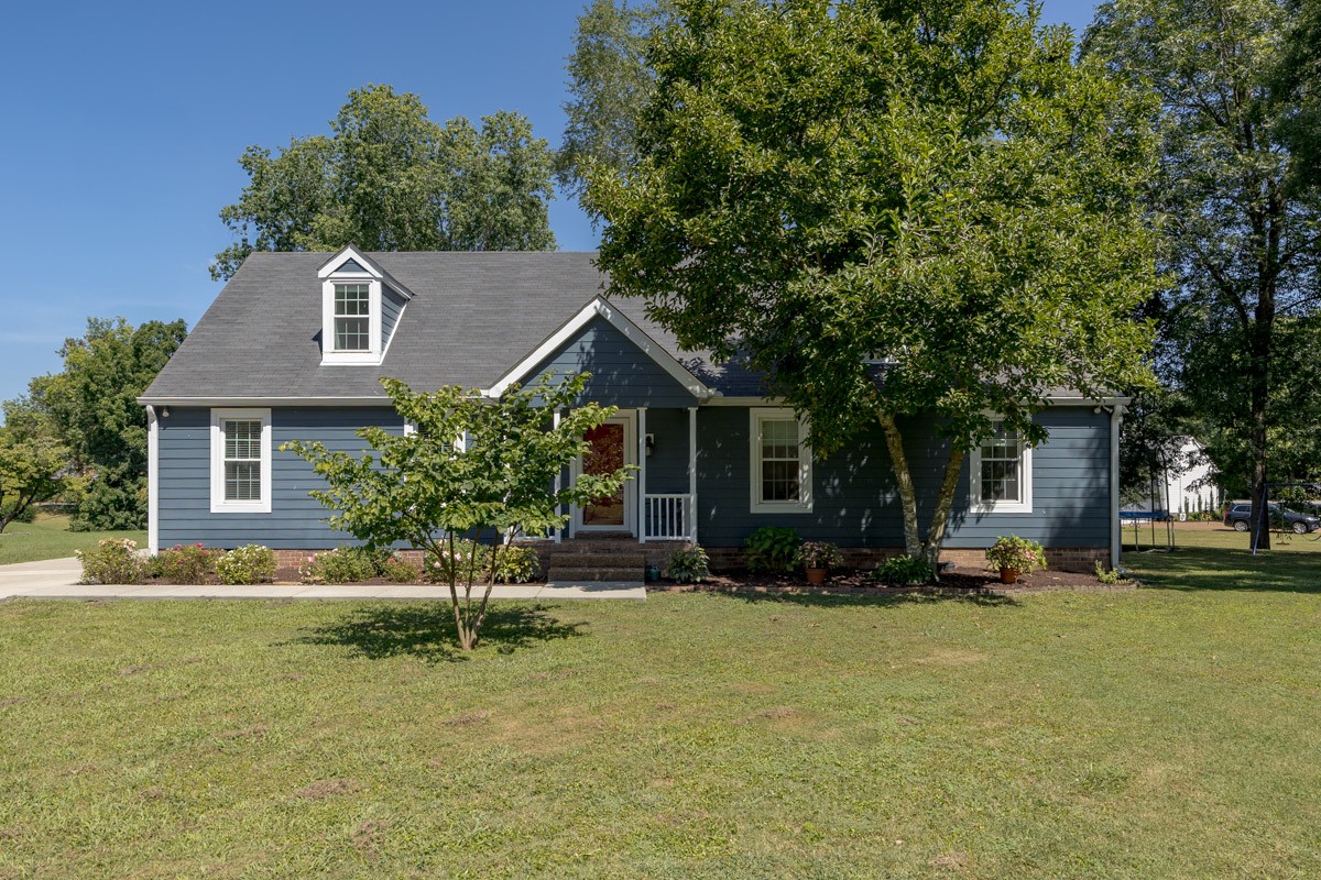 1407 Glade Ct Property Photo 1