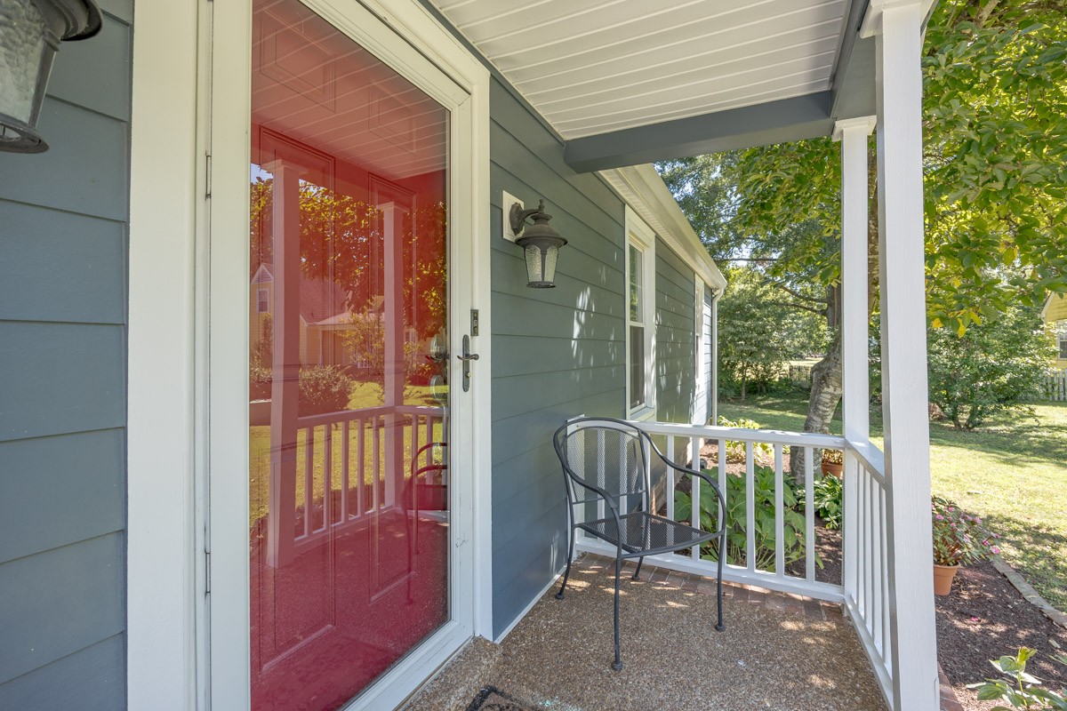 1407 Glade Ct Property Photo 4