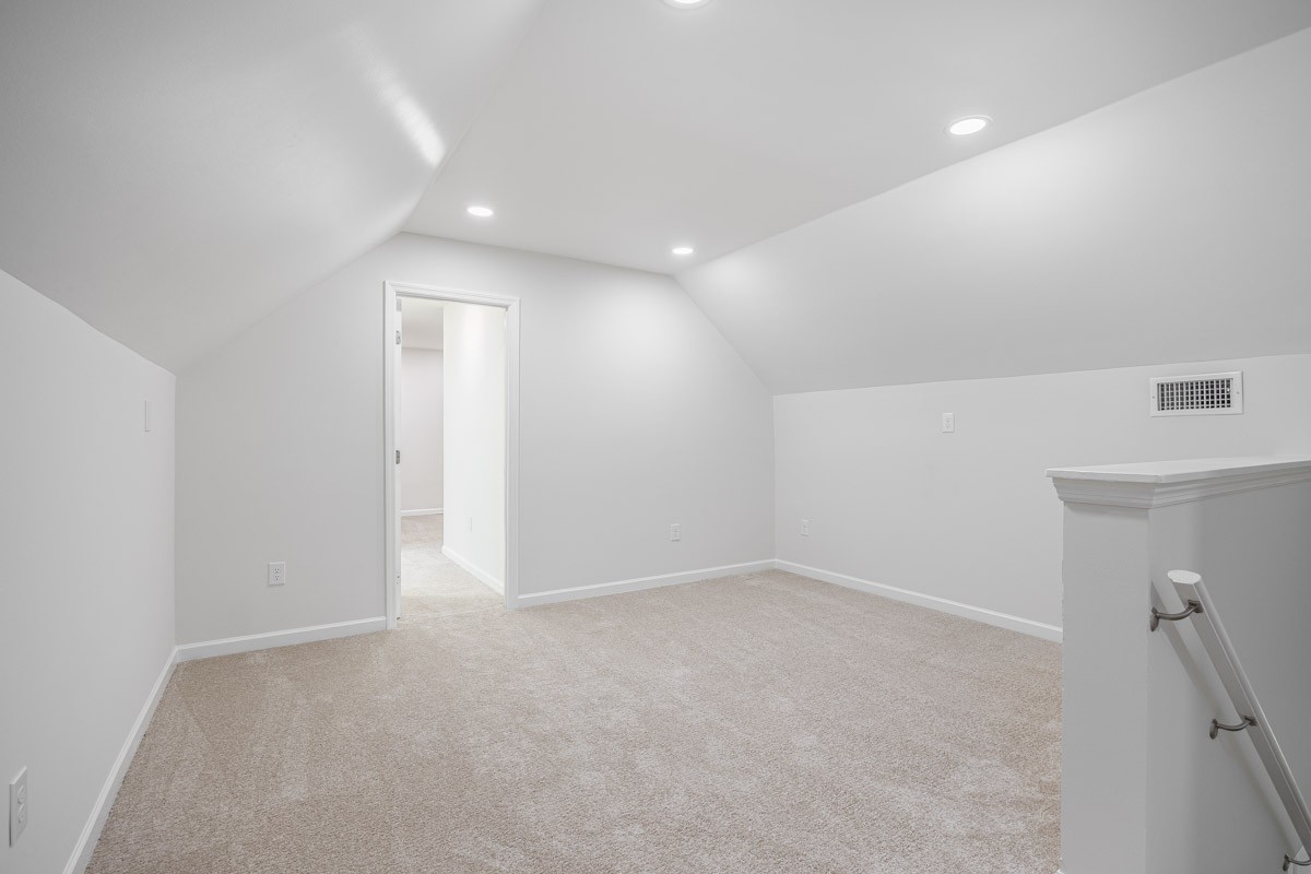 1407 Glade Ct Property Photo 34