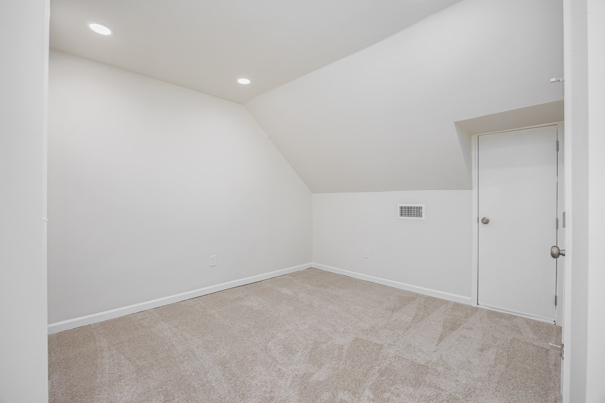 1407 Glade Ct Property Photo 35