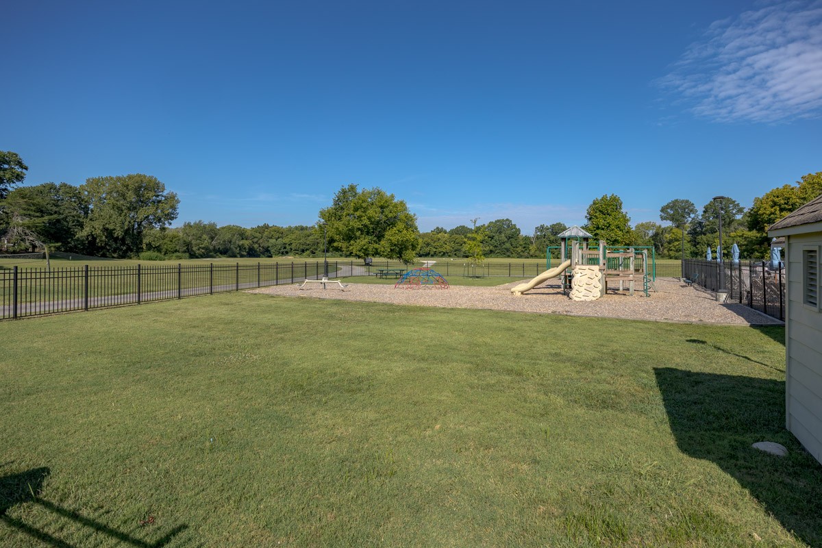 1407 Glade Ct Property Photo 50