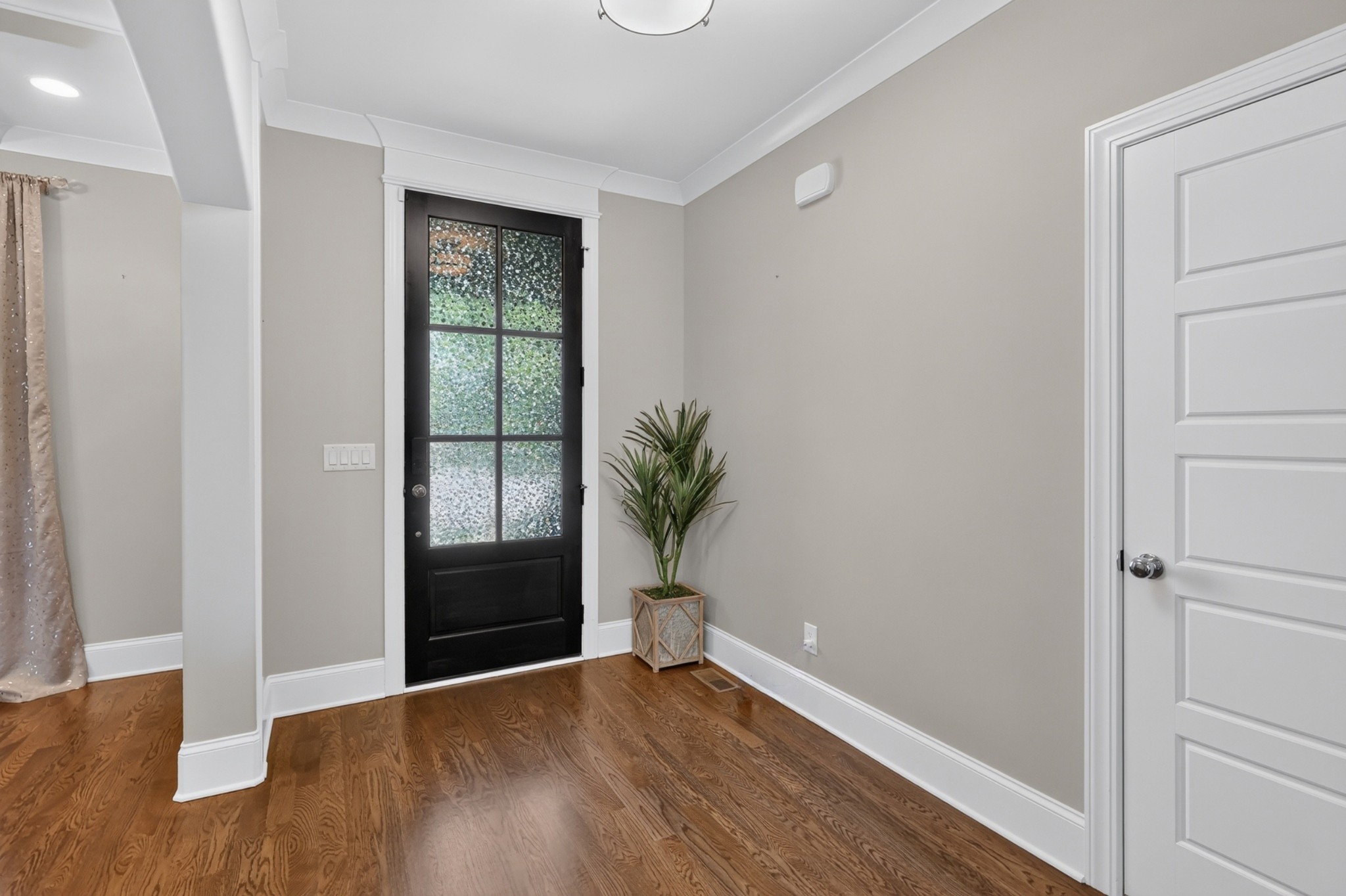 8007 June Apple Ln Property Photo 5