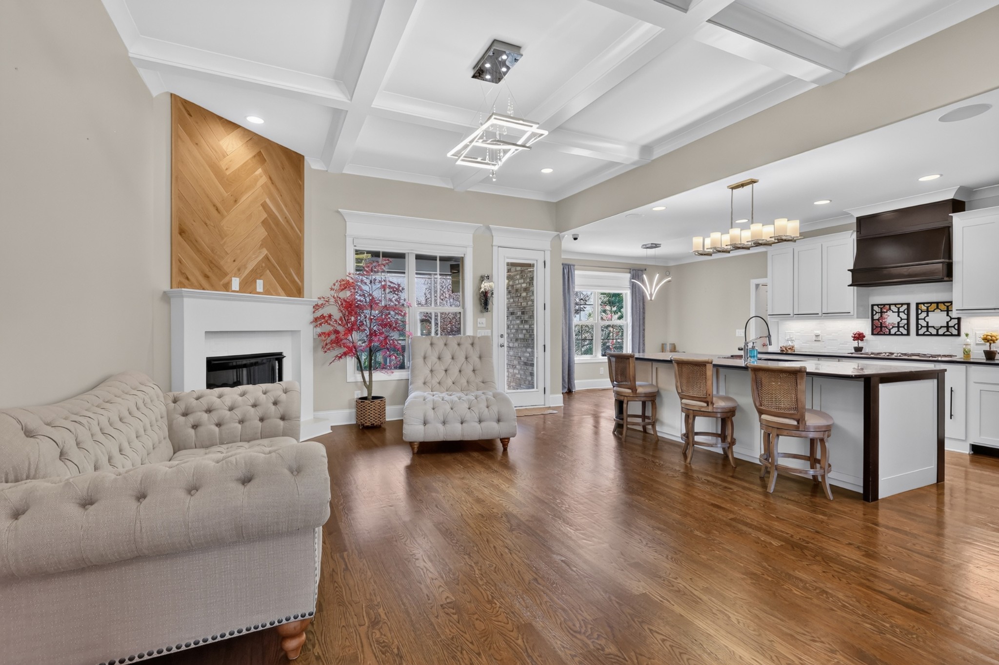 8007 June Apple Ln Property Photo 9