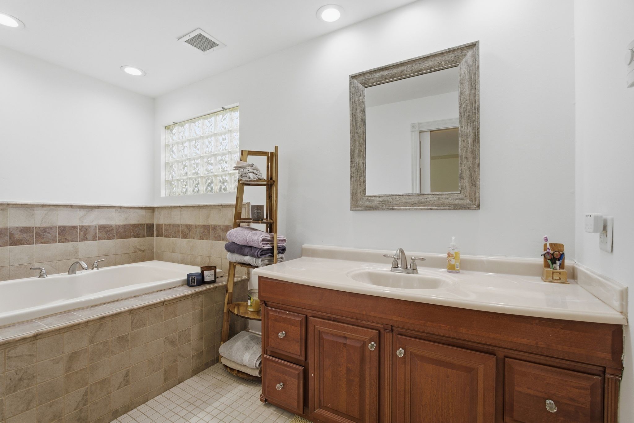 1168 Peebles Dr Property Photo 26