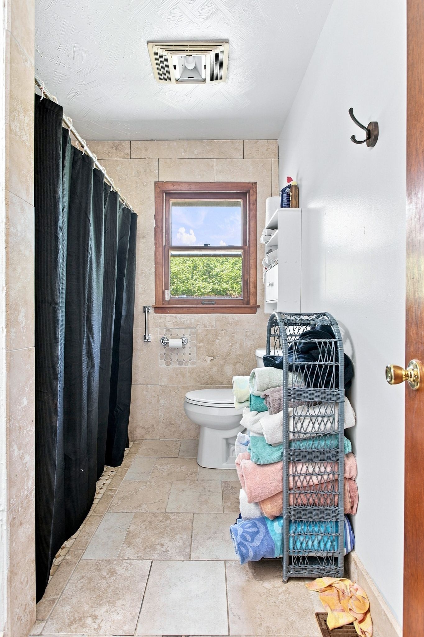 5462 Creek View Rd Property Photo 10