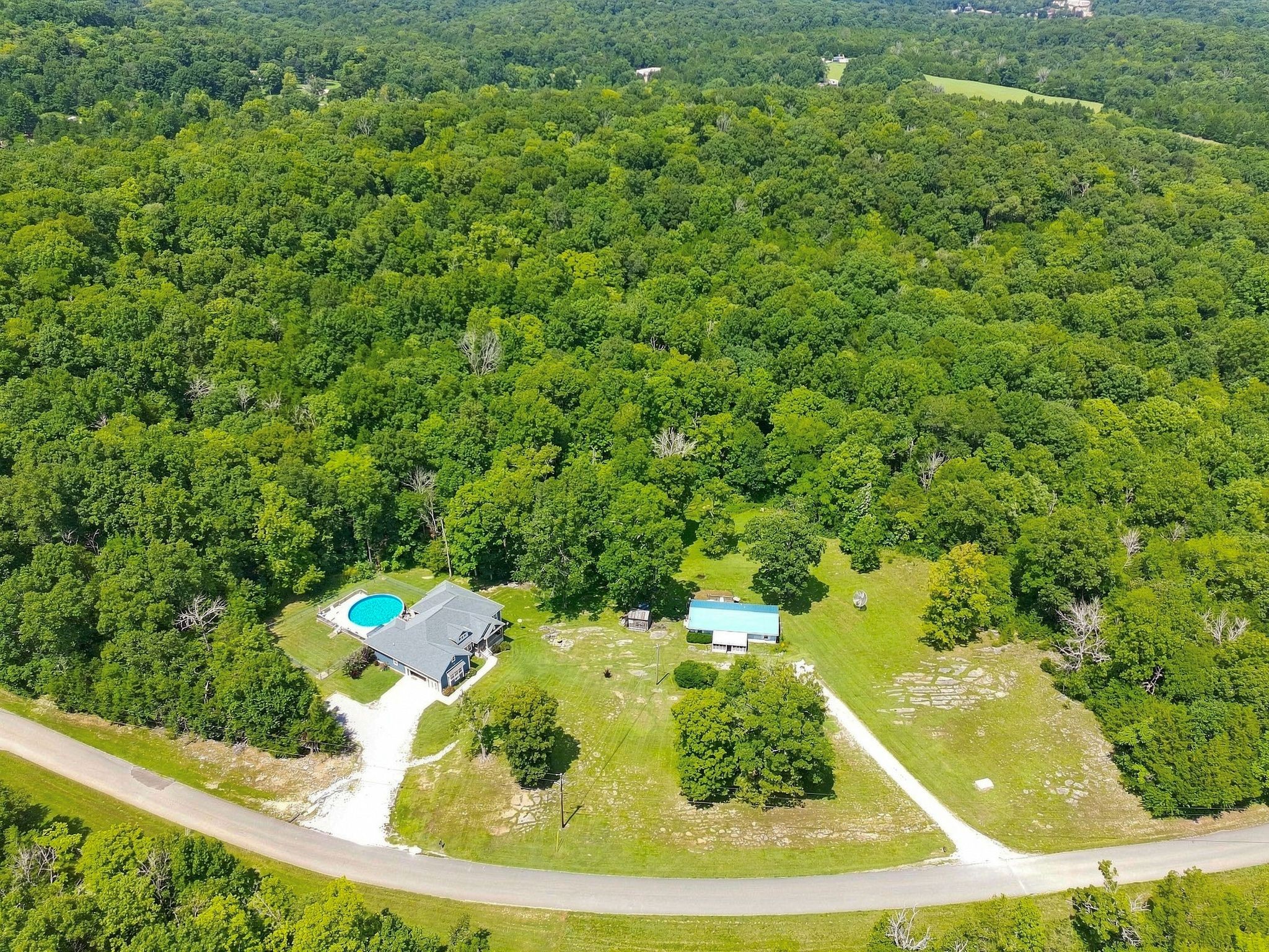 5462 Creek View Rd Property Photo 13